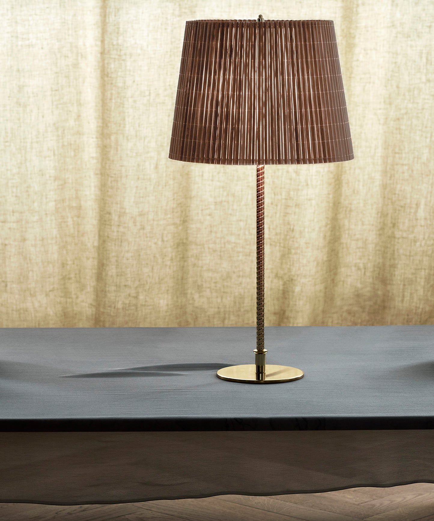 9205 Table Lamp