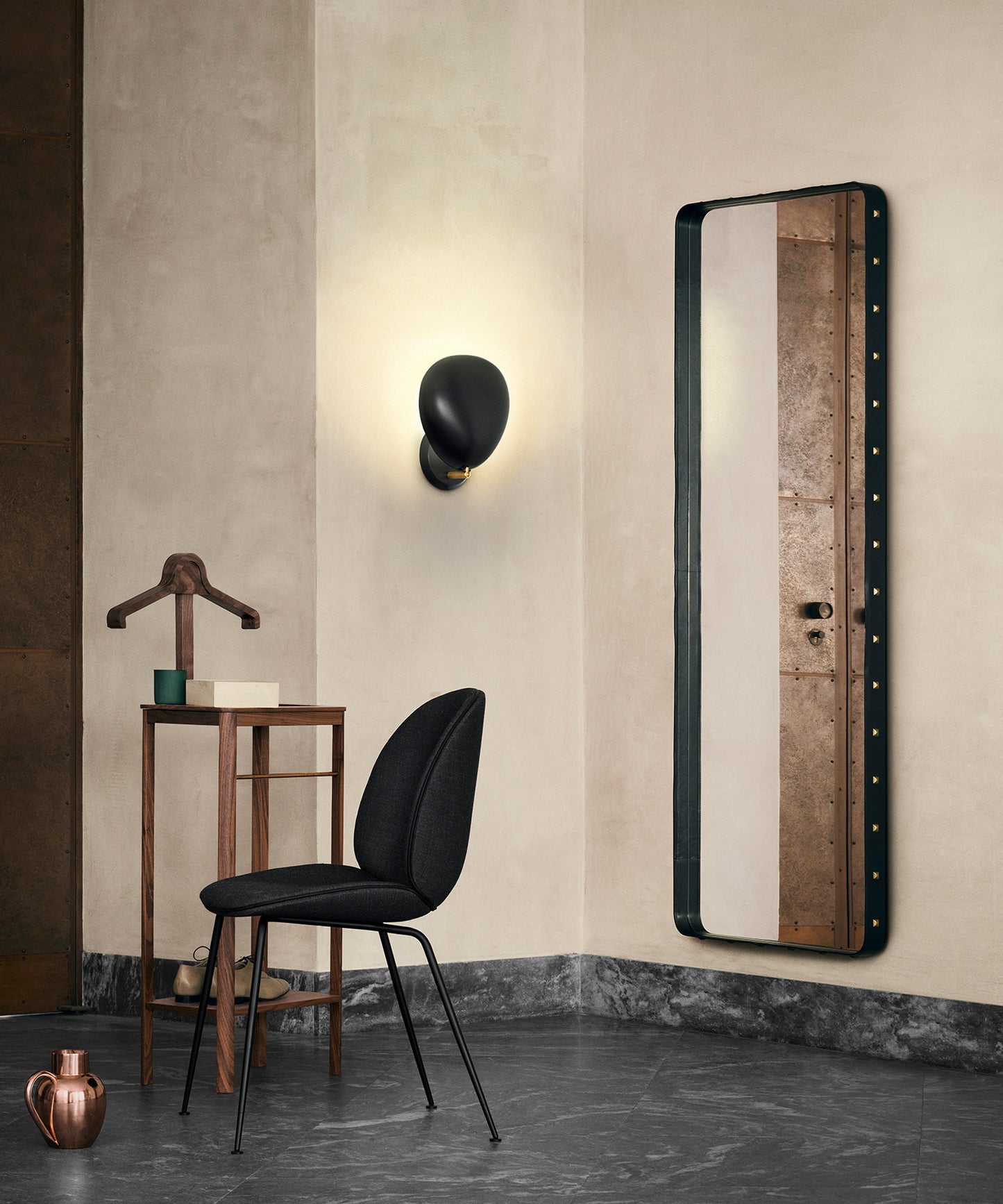 Cobra Wall Lamp