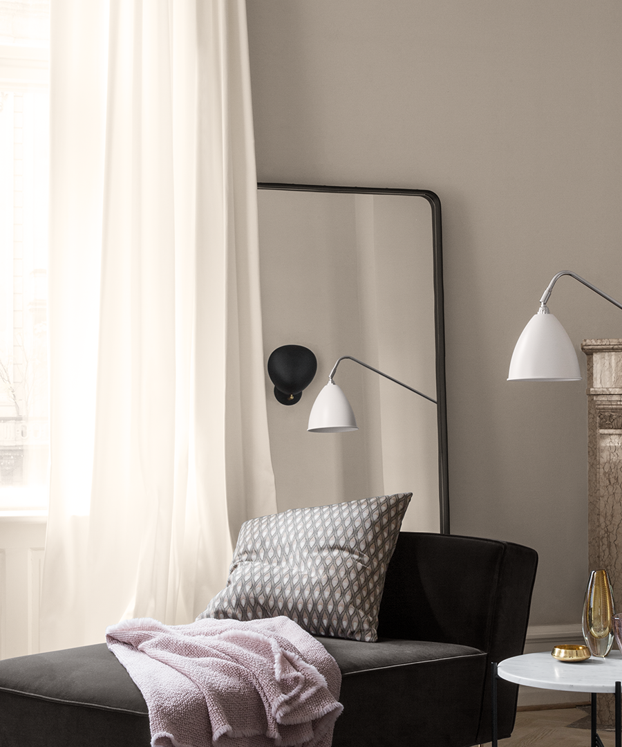 Cobra Wall Lamp