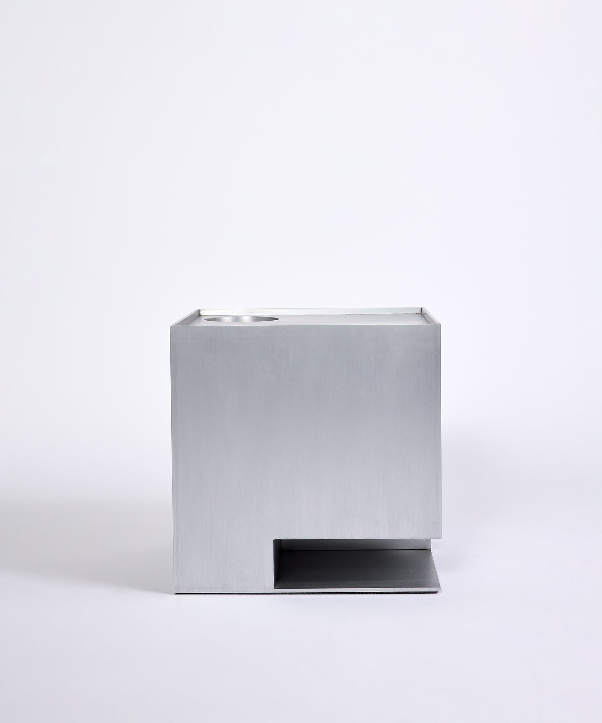Dwell Side Table by Jialun Xiong | Contemporary Design | TRNK