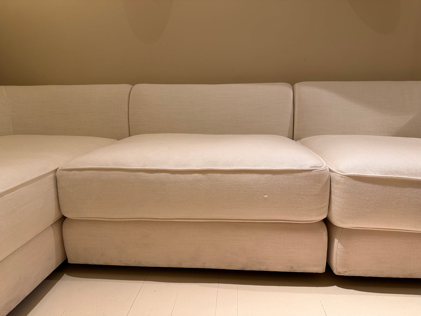 Maura 3-Seater Chaise Sectional, Oyster Linen - Sample
