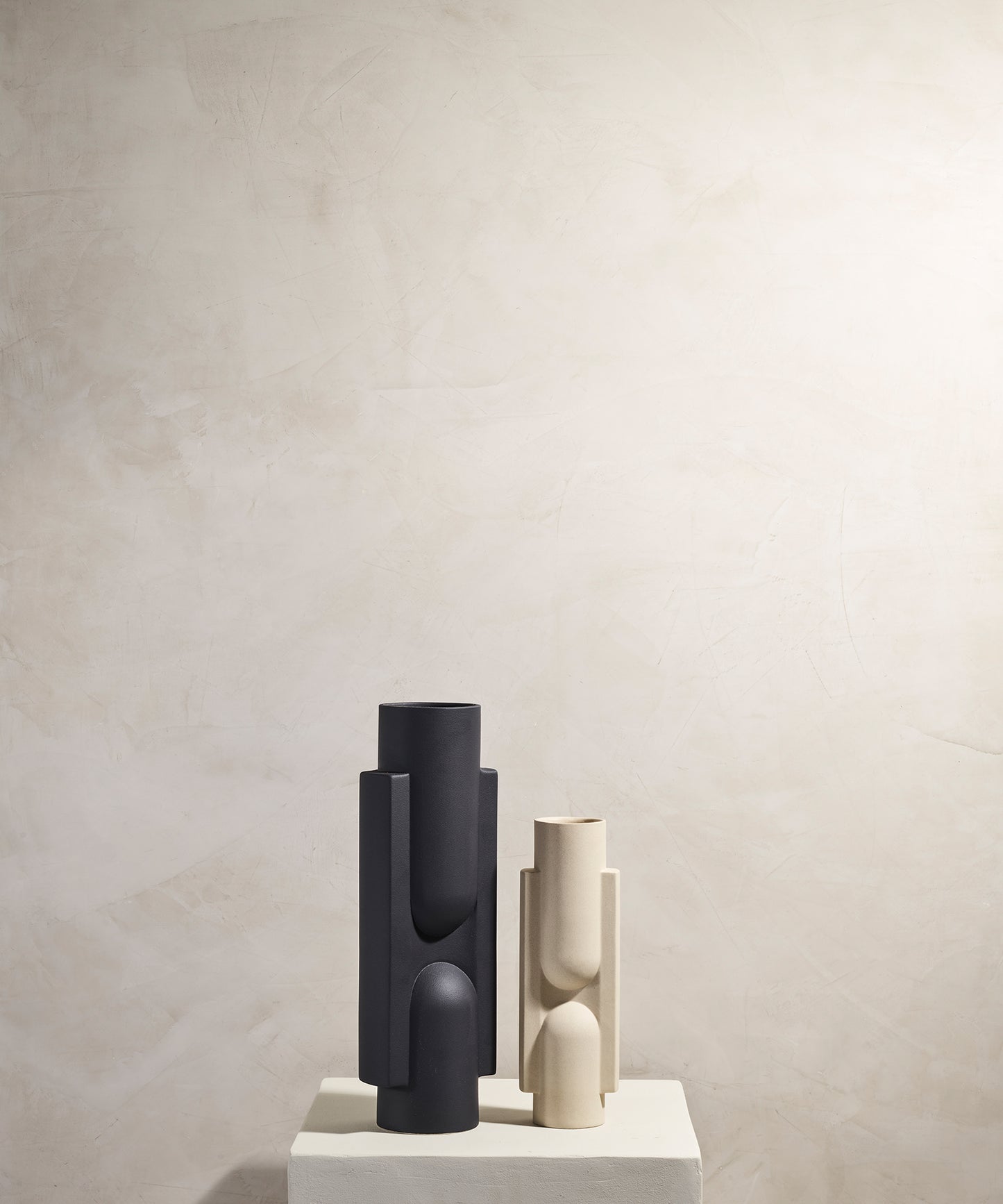 Light_Ladder-XL-KALA-Coal-and-KALA-Sand