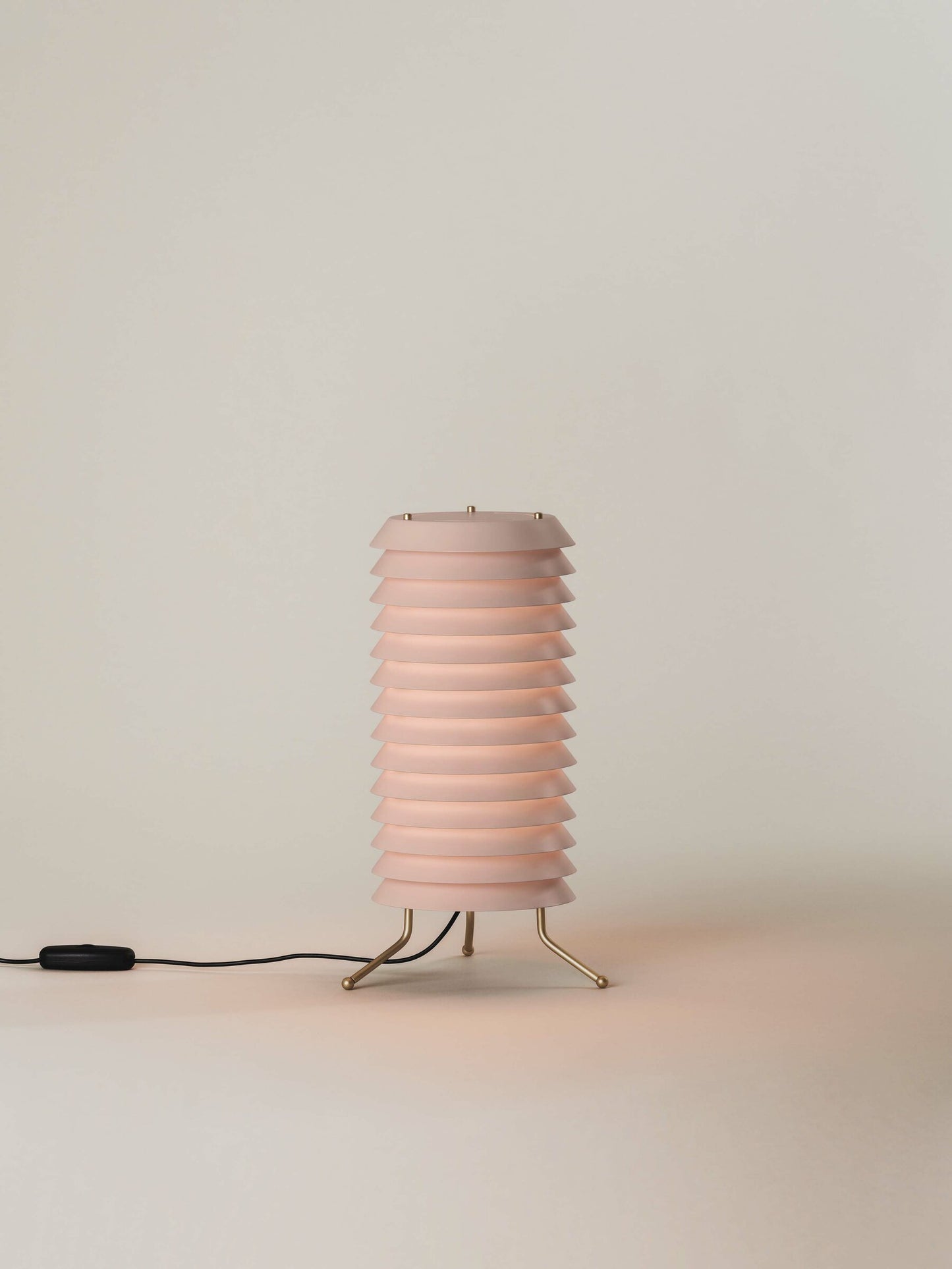 Maija 15 Table Lamp