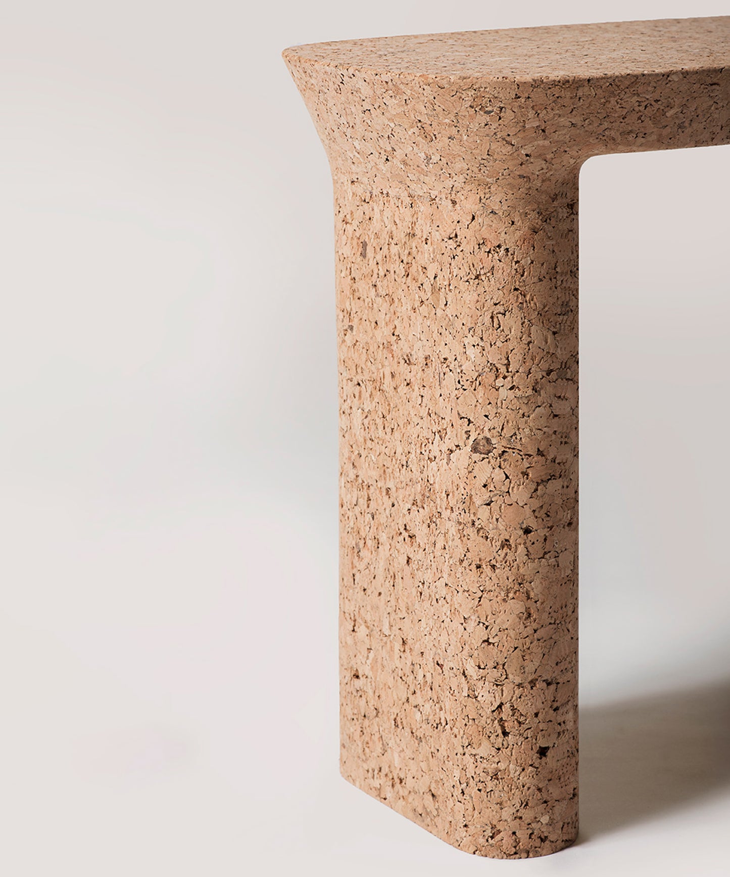 accanta-magazine-table-01