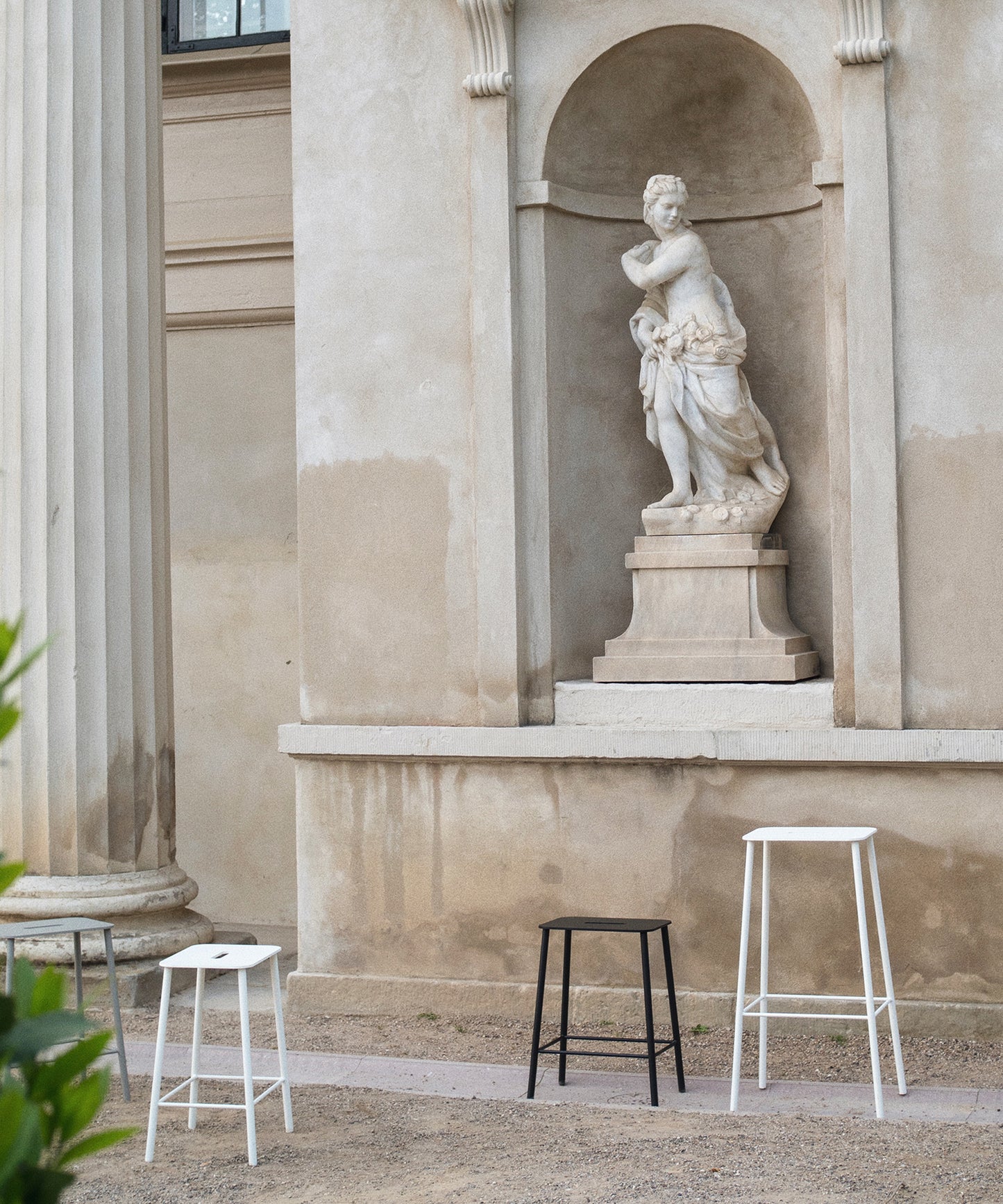 Adam Stool Mono