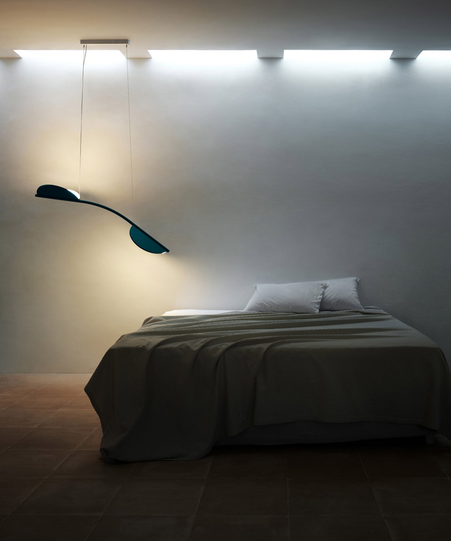 Almendra Arch Suspension Lamp