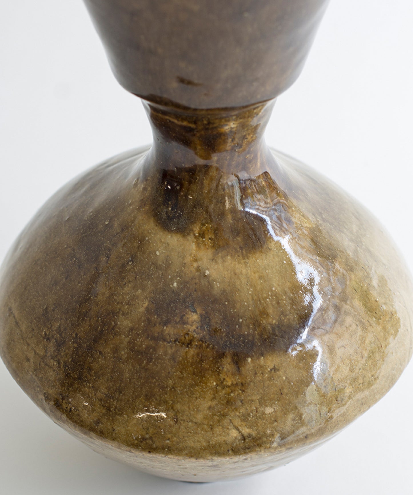 arq-008-stoneware-vase-01