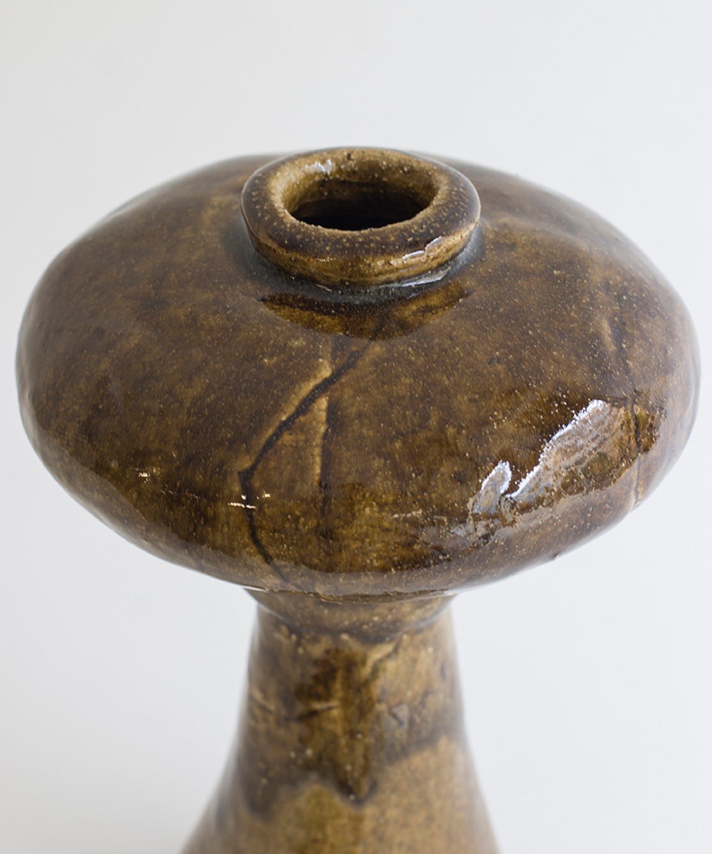 arq-009-stoneware-vase-01