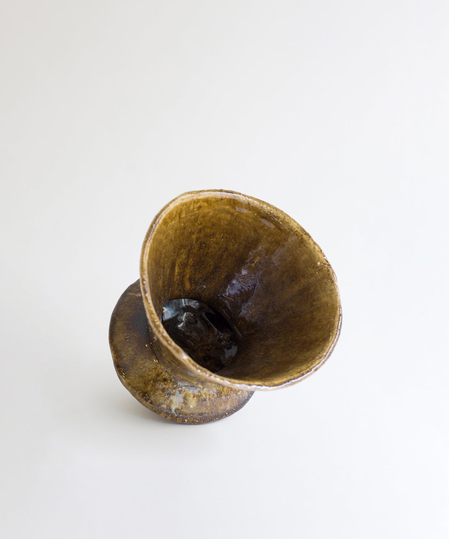 arq-010-stoneware-vase-03