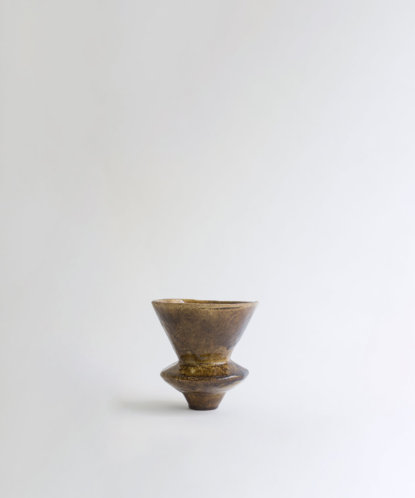 arq-010-stoneware-vase-ARQ-010