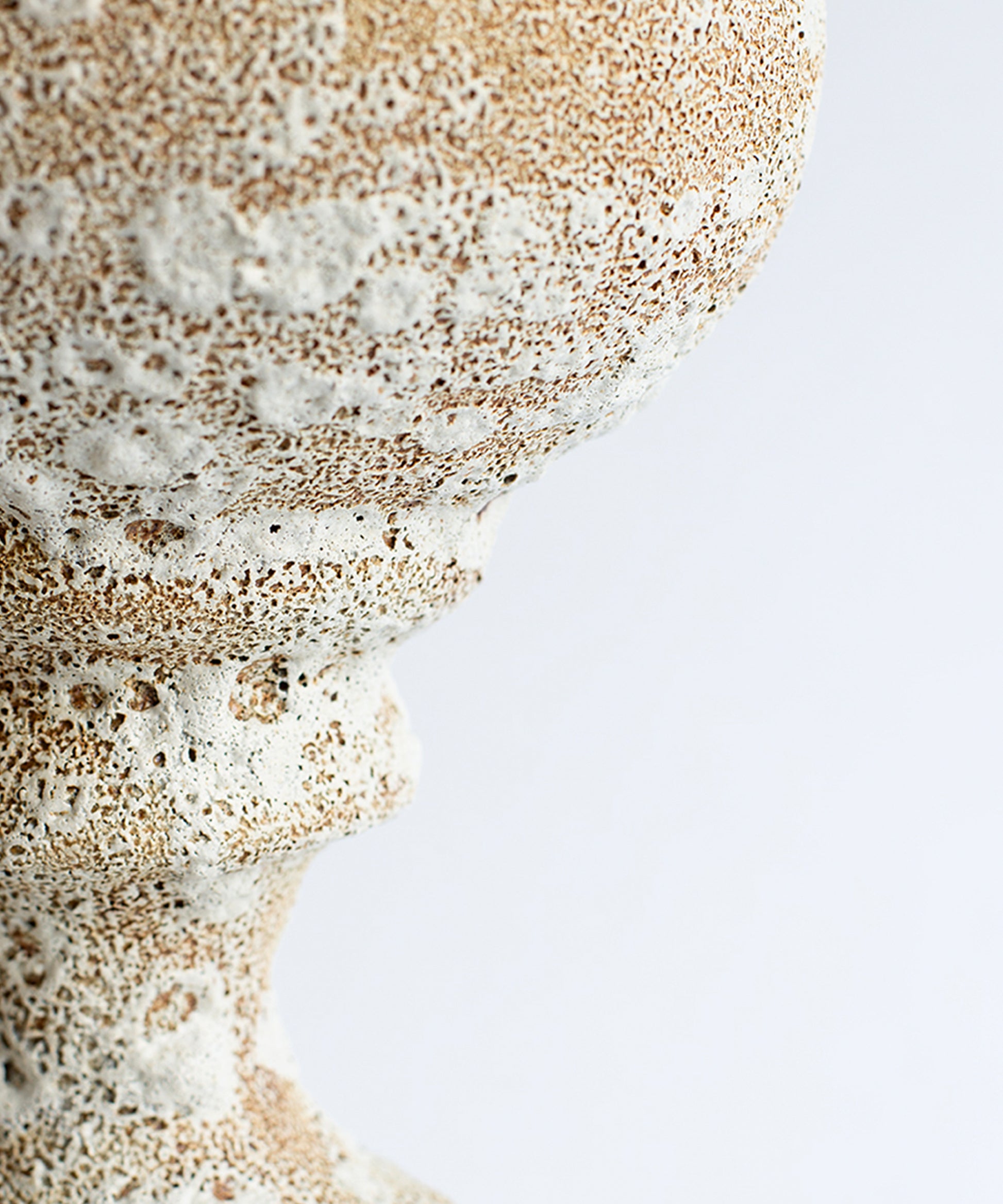 arq-012-stoneware-vase-02