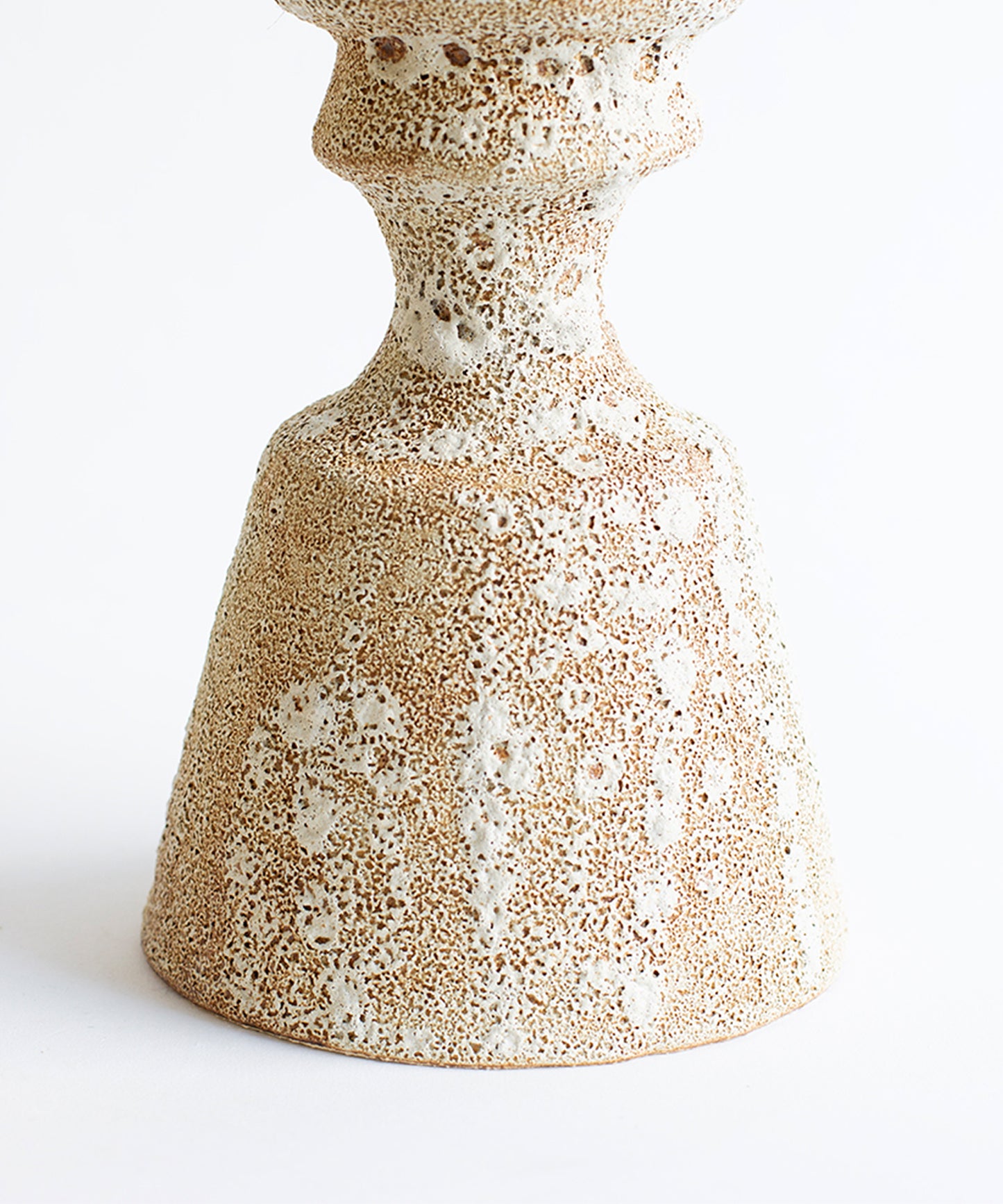 arq-012-stoneware-vase-03