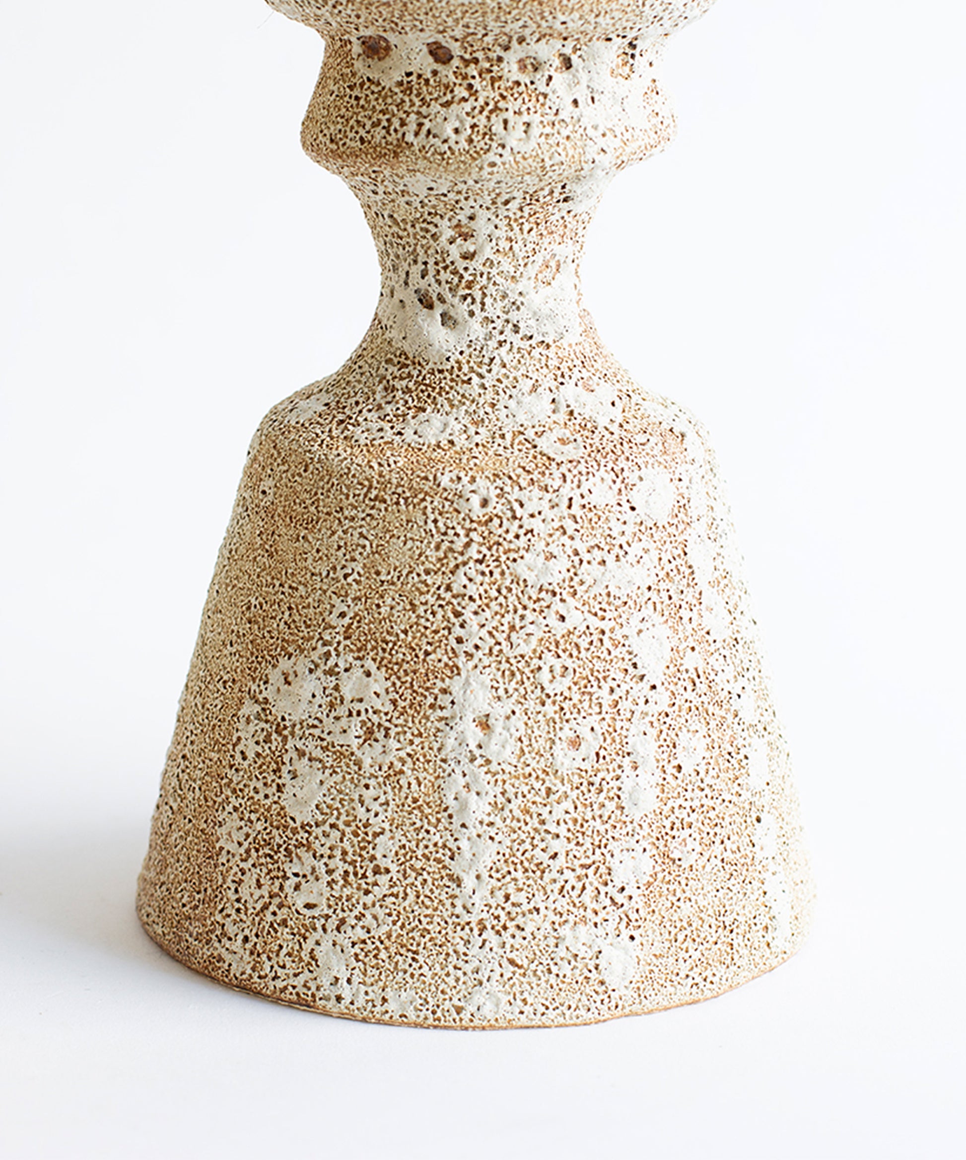 arq-012-stoneware-vase-03