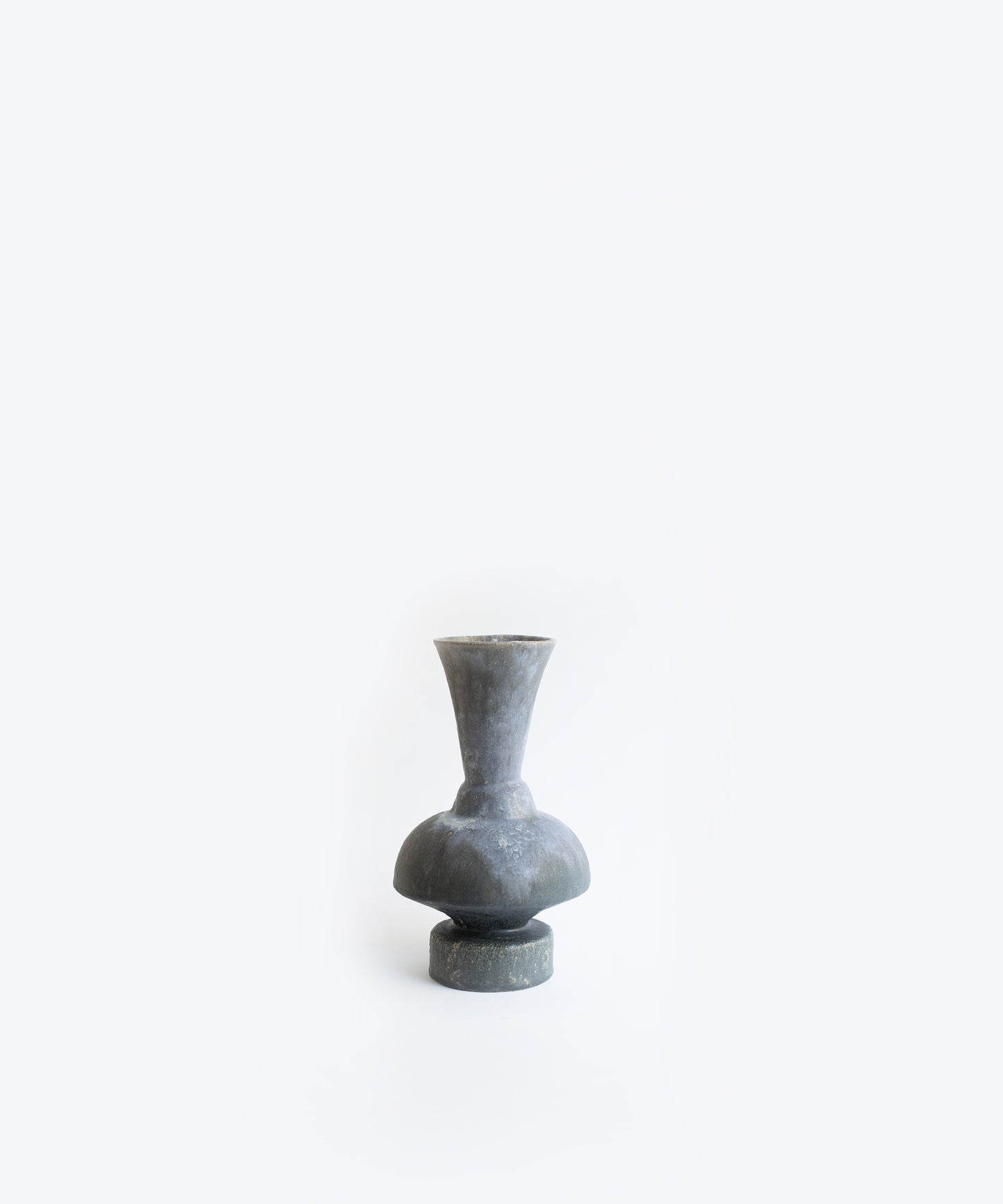 arq-014-stoneware-vase-ARQ-014