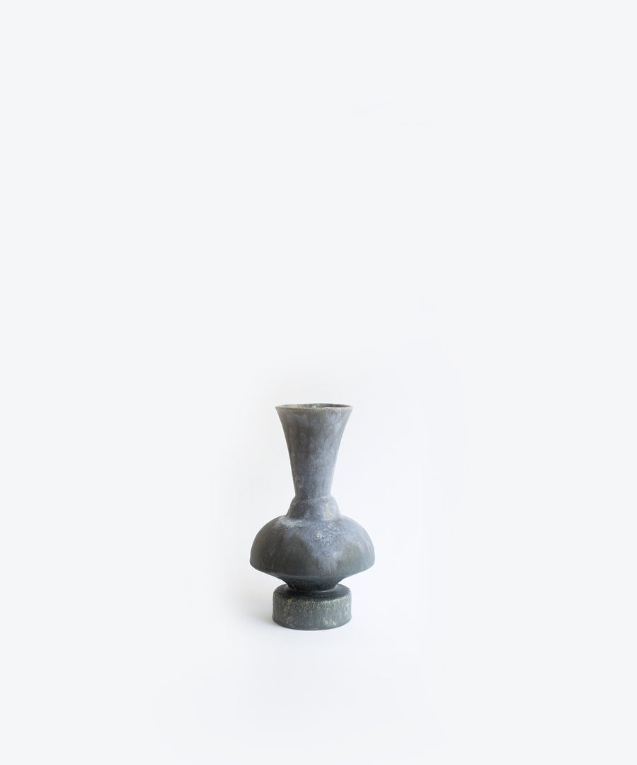Arq 014 Stoneware Vase