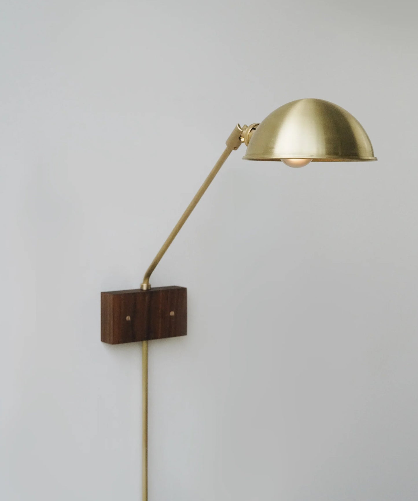 Atlas Sconce
