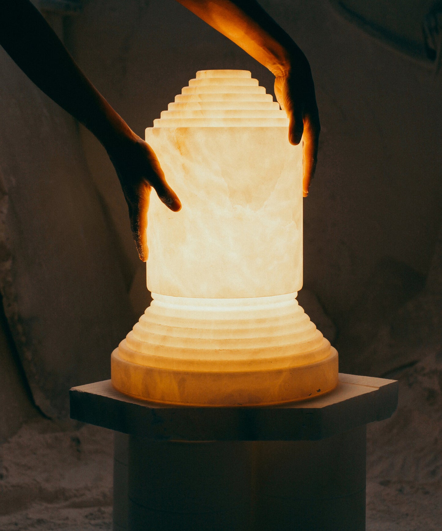 babel-table-lamp-upload-17