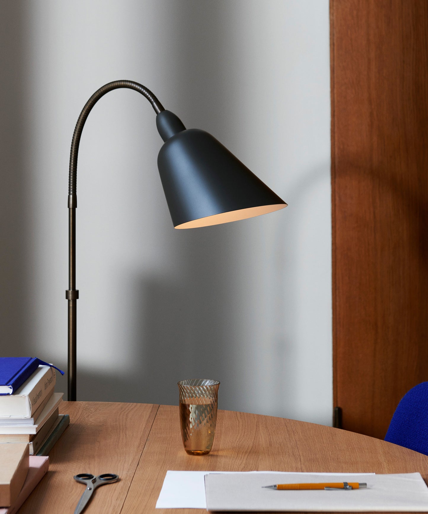 Bellevue Floor Lamp AJ7