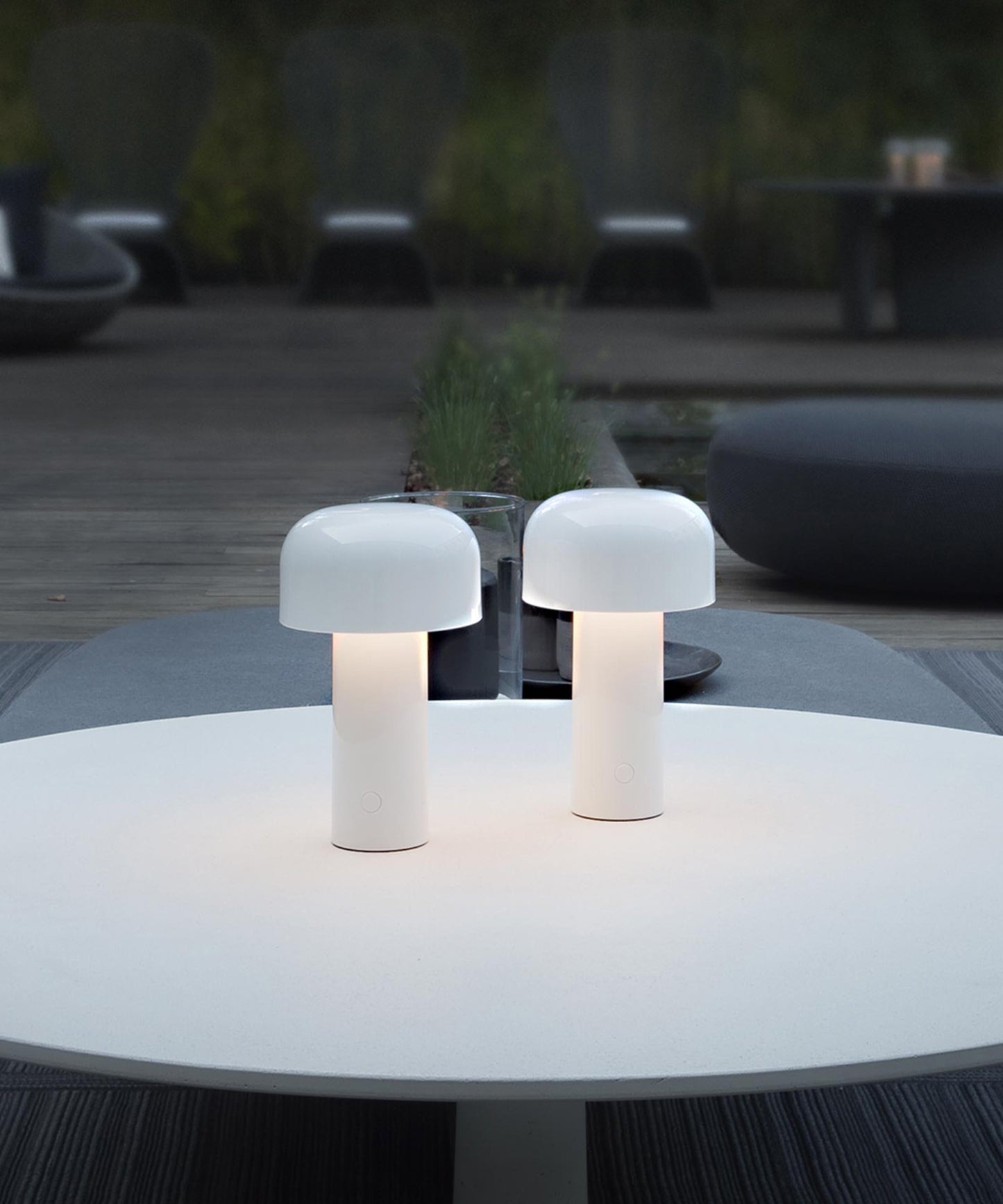 bellhop-table-lamp-19