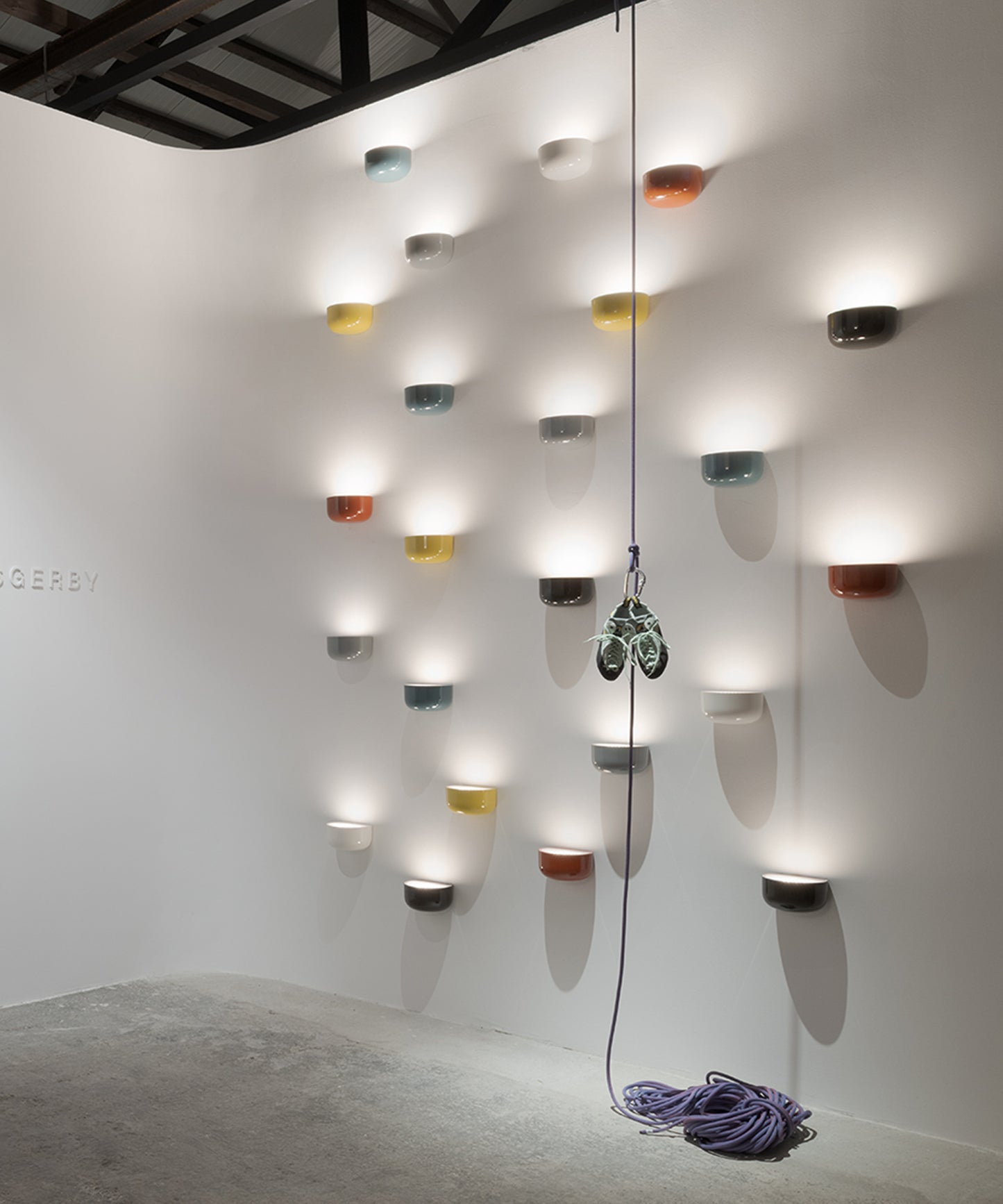 Bellhop Wall Up Lamp