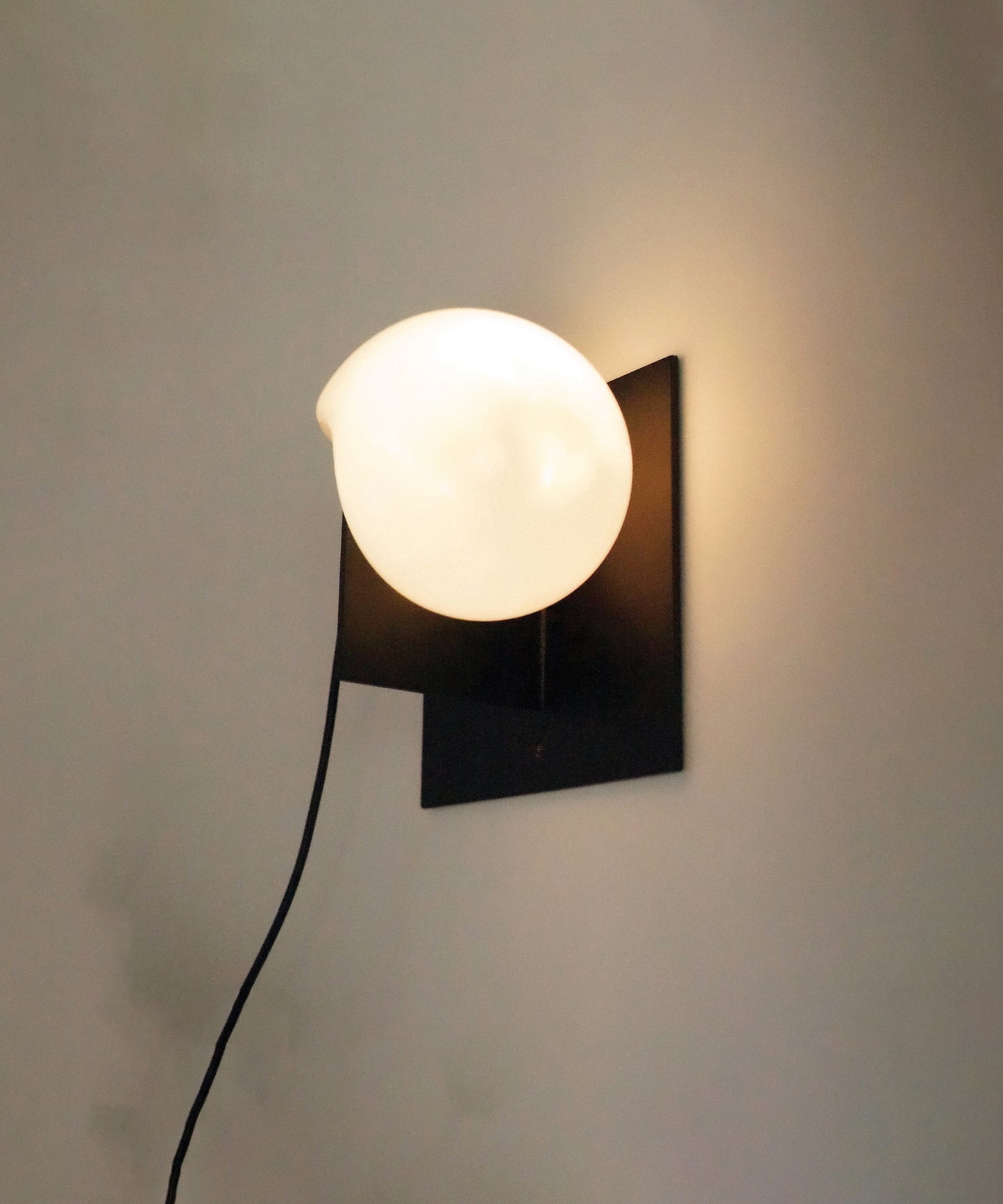 bloop-sconce-01