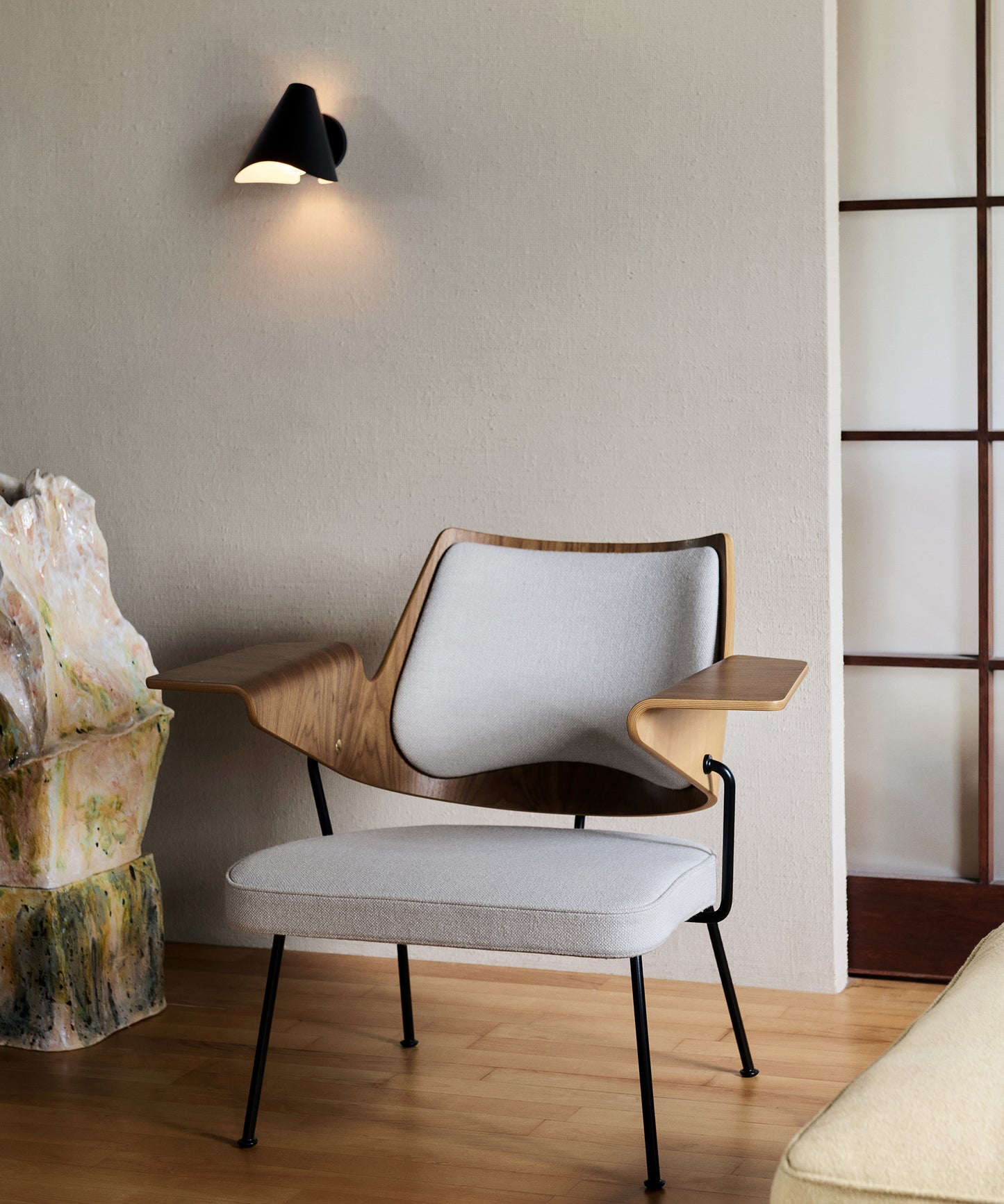 Bonnet Wall Lamp SC103