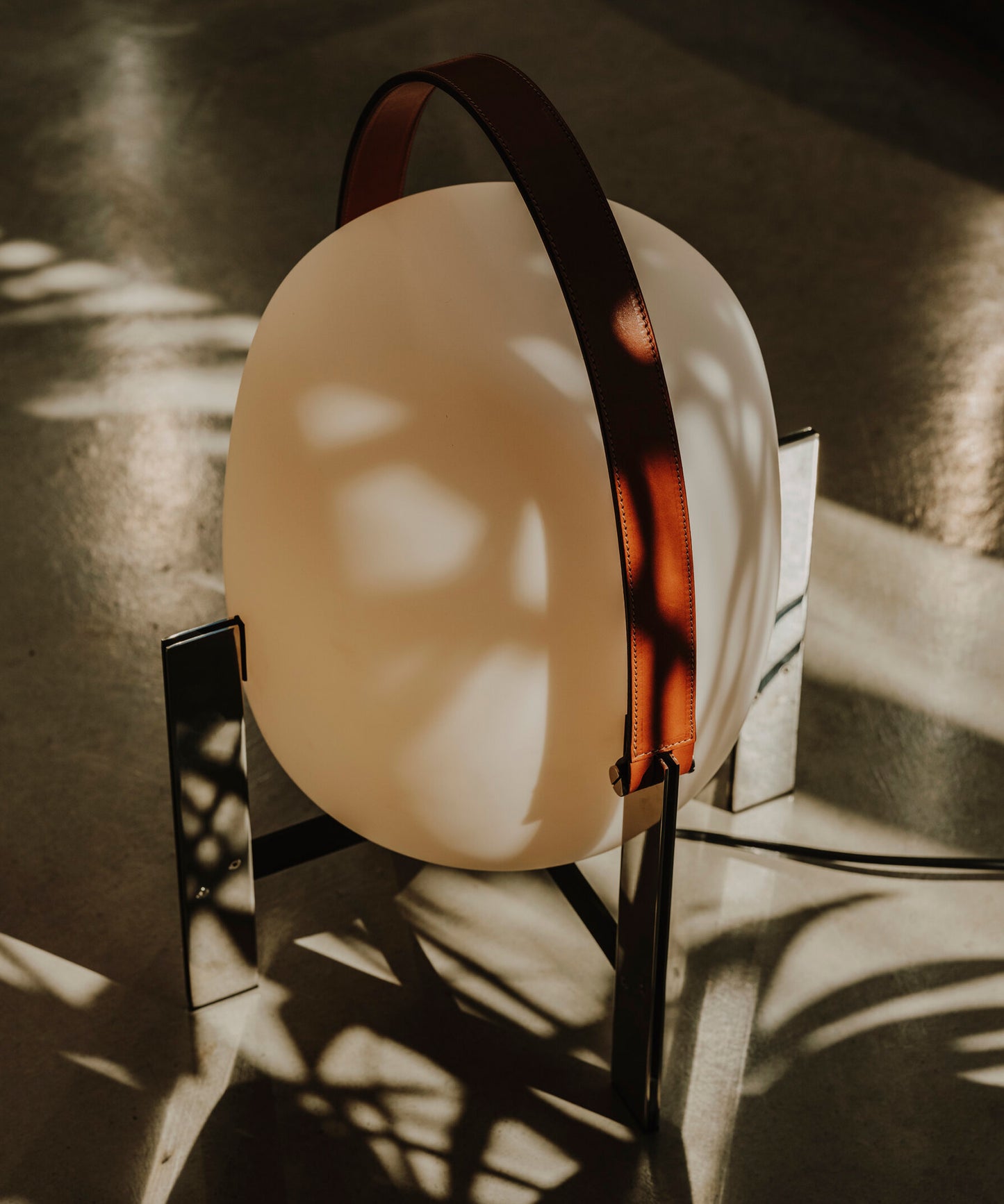 Cesta Metalica Table Lamp