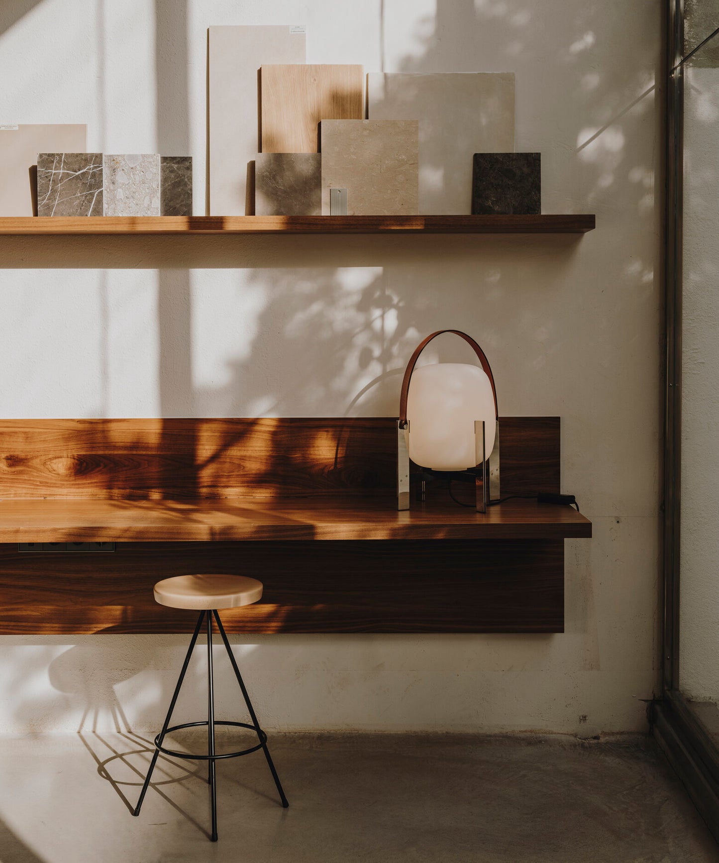 Cesta Metalica Table Lamp