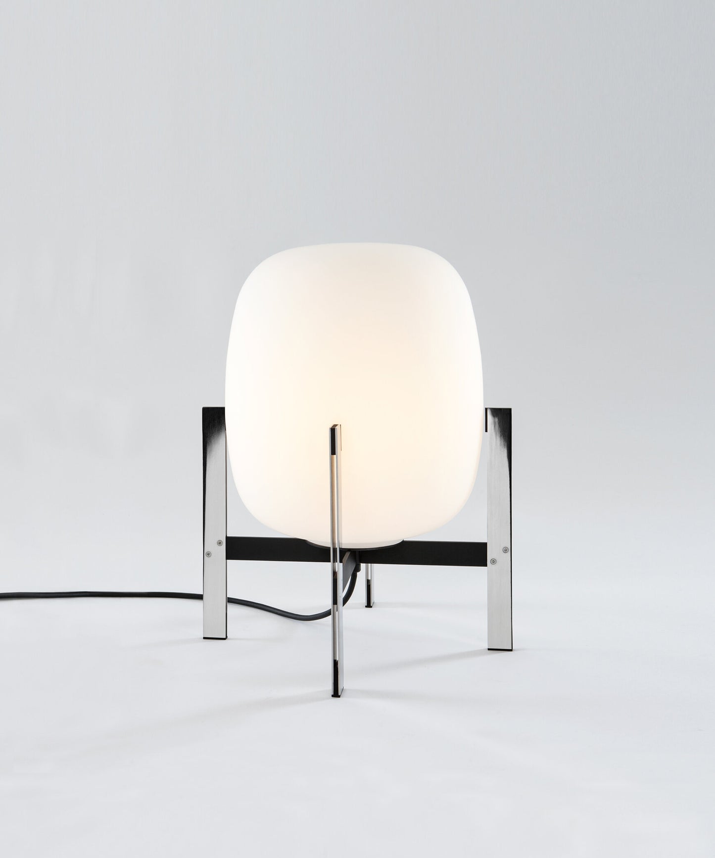 Cesta Metalica Table Lamp
