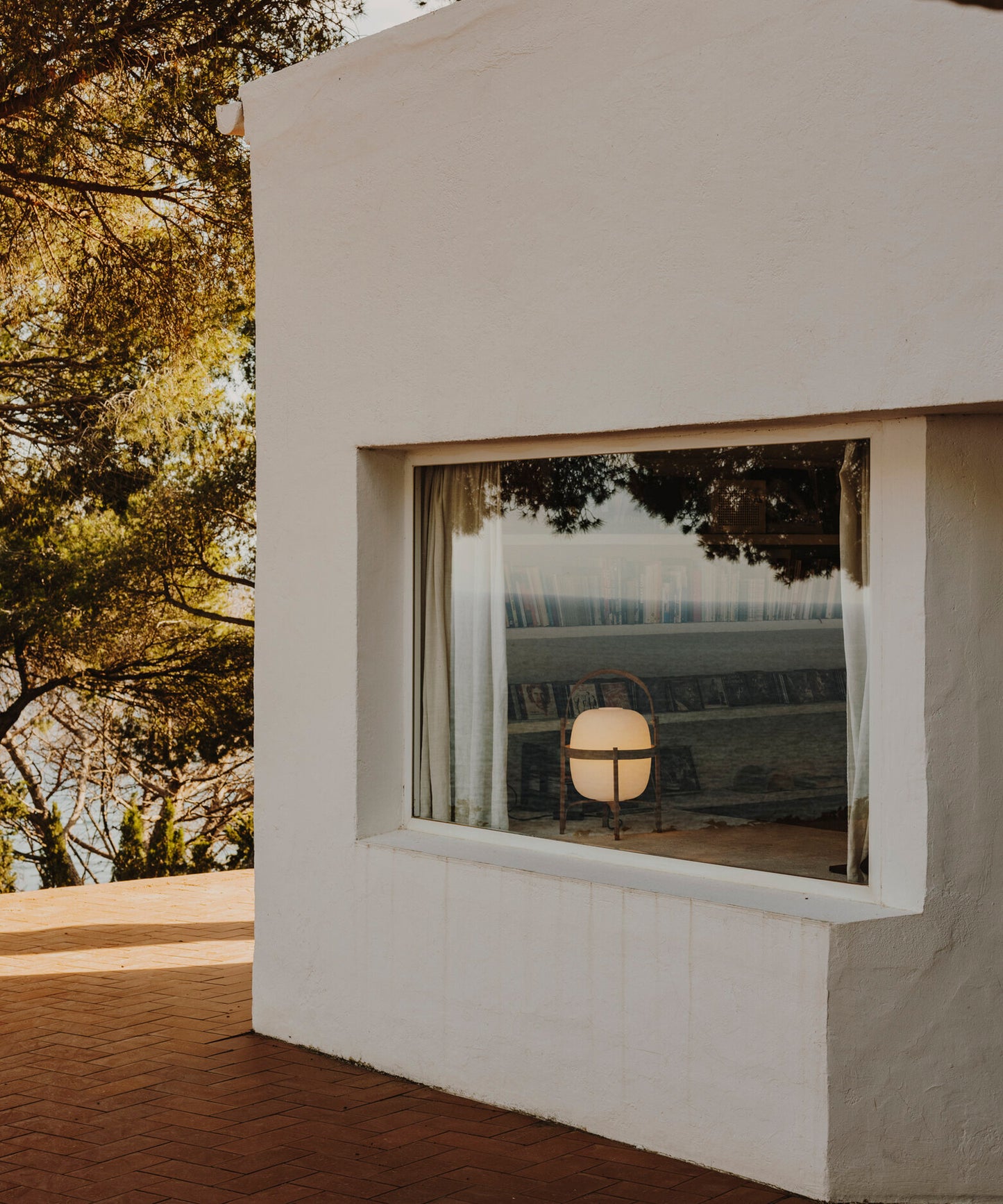 Cesta Table Lamp