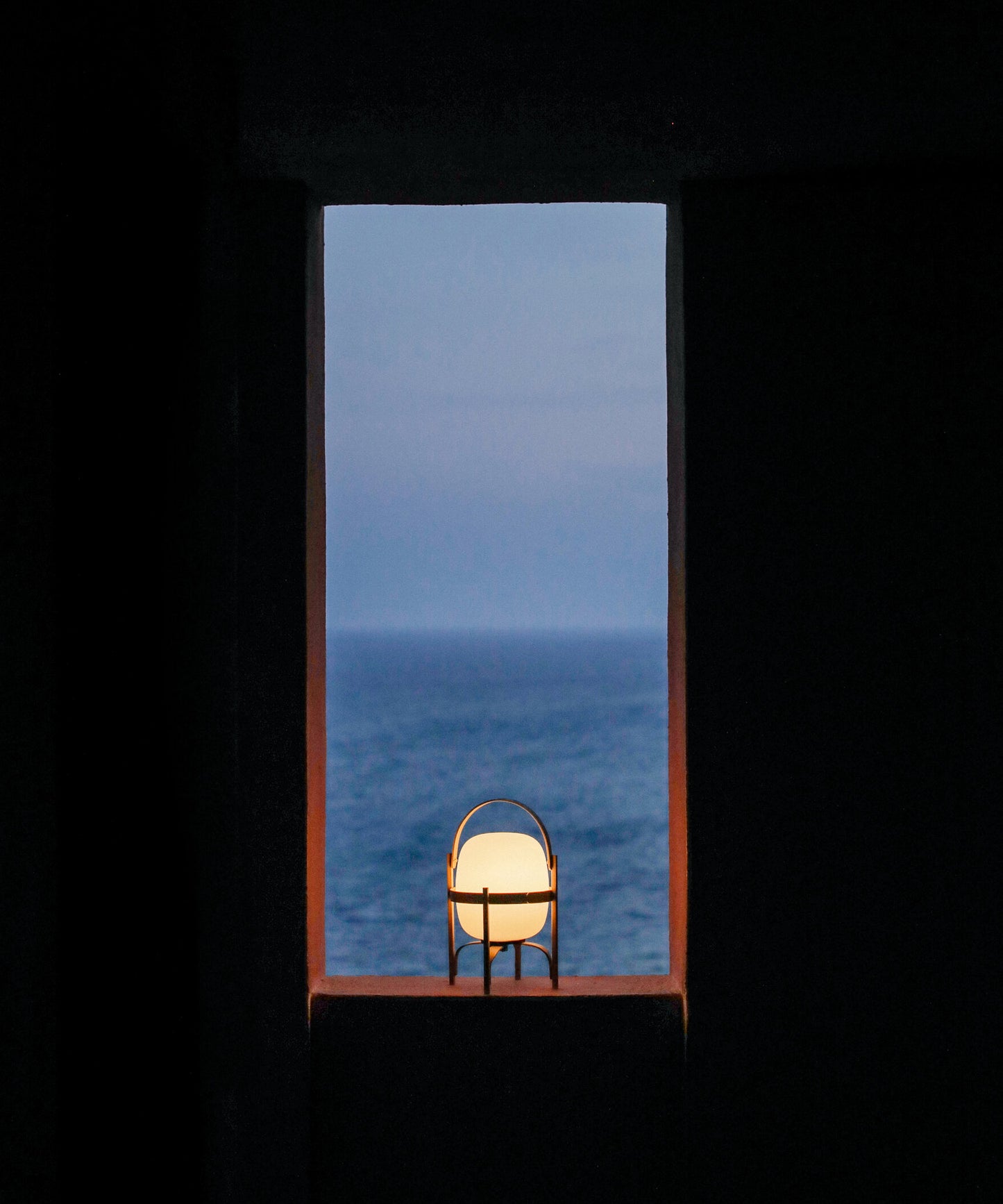 Cestita Bateria Table Lamp