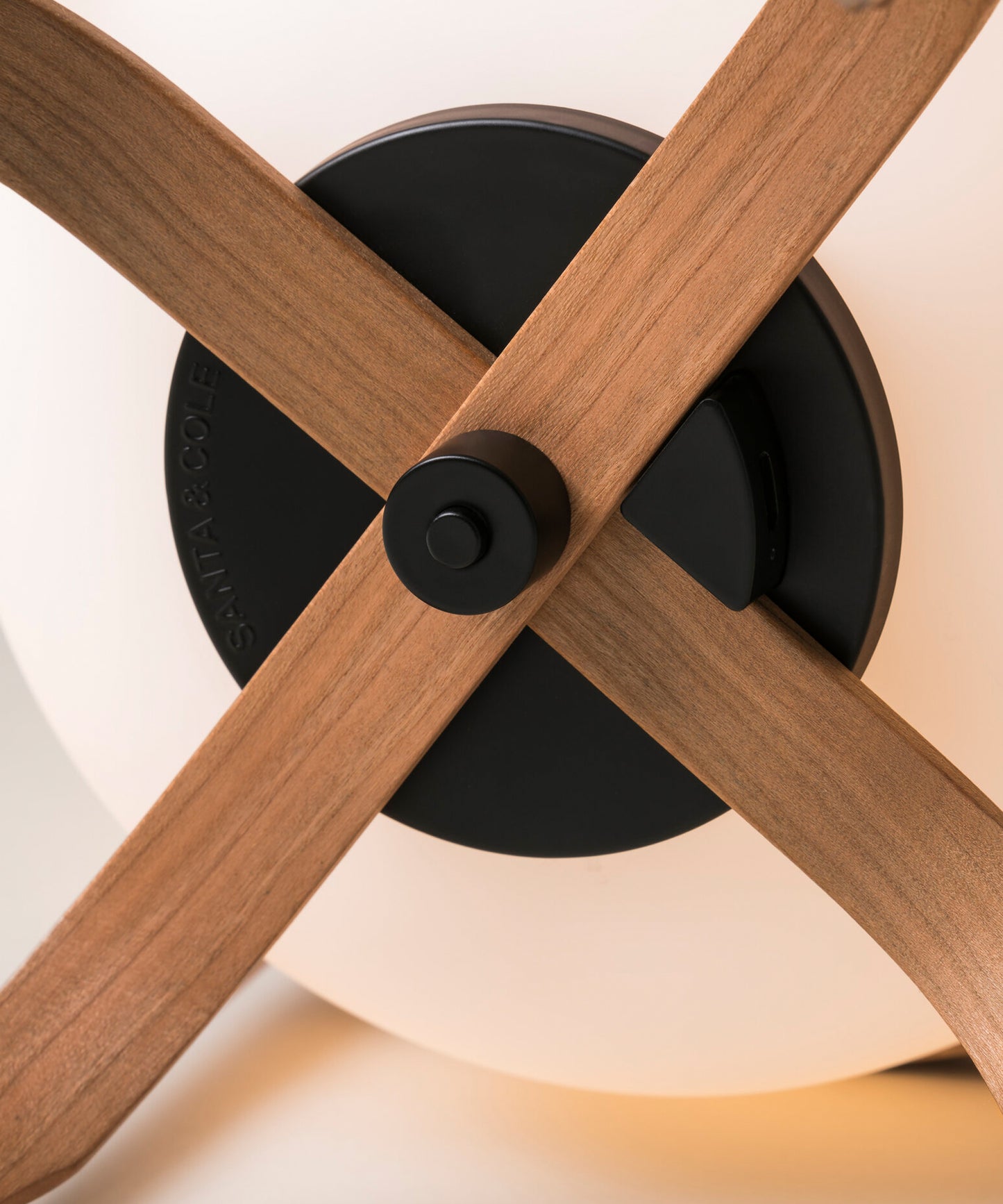 Cestita Bateria Table Lamp