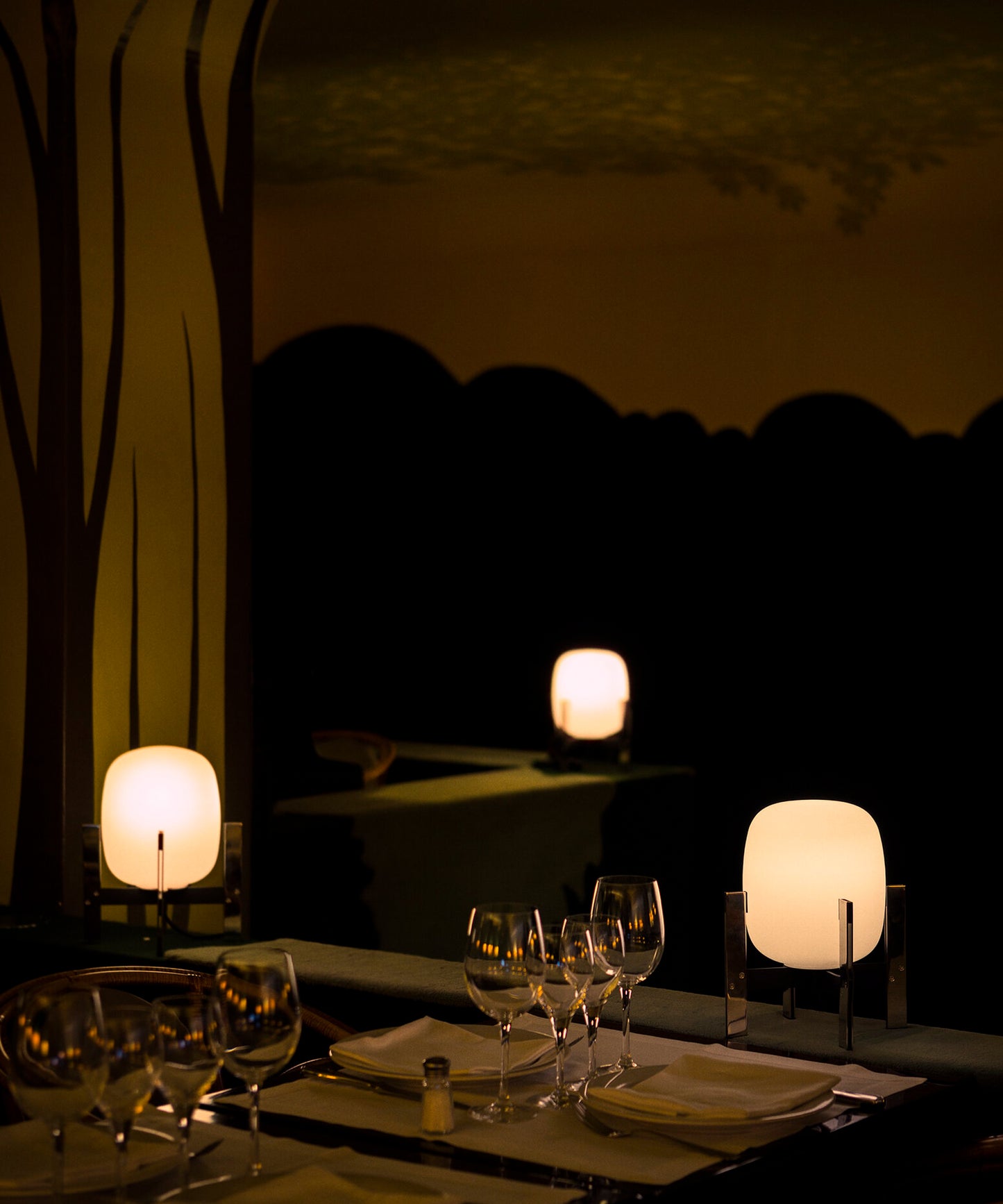 Cestita Metalica Table Lamp