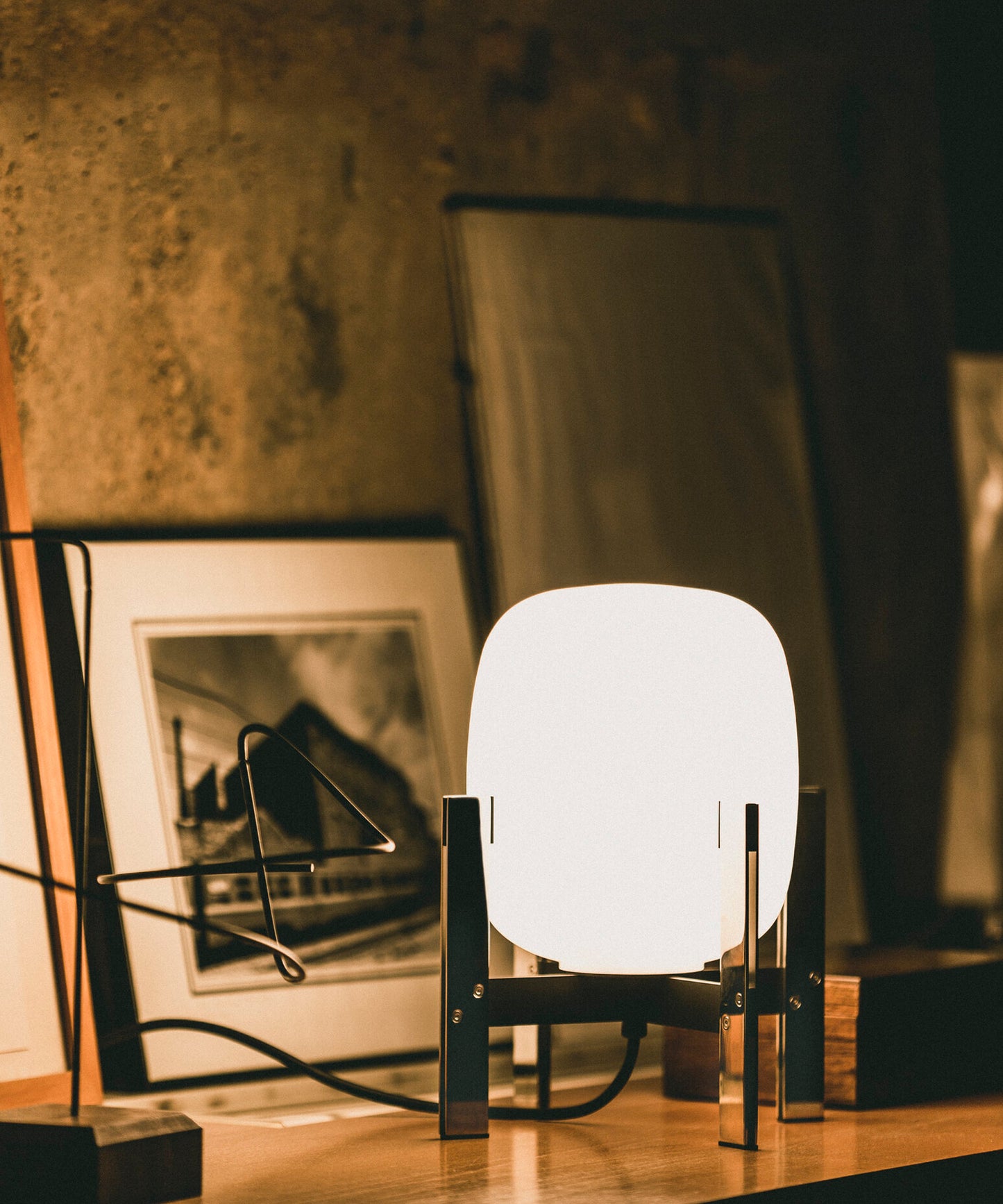 Cestita Metalica Table Lamp