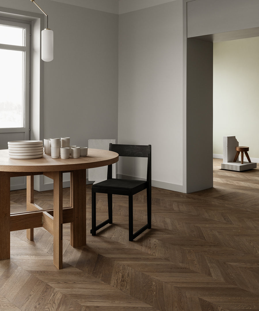 Chair 01