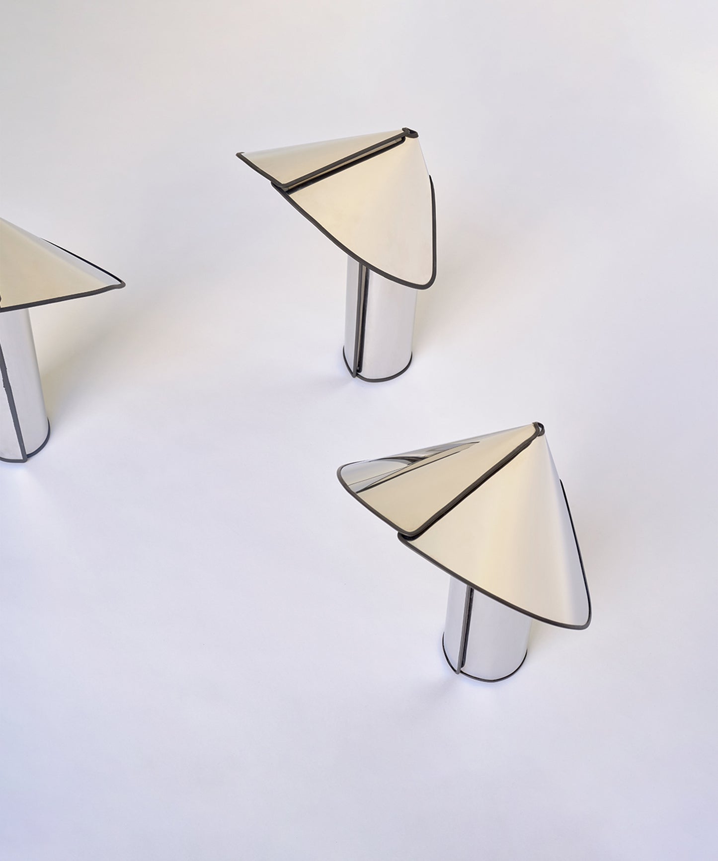 Chiara LED Table