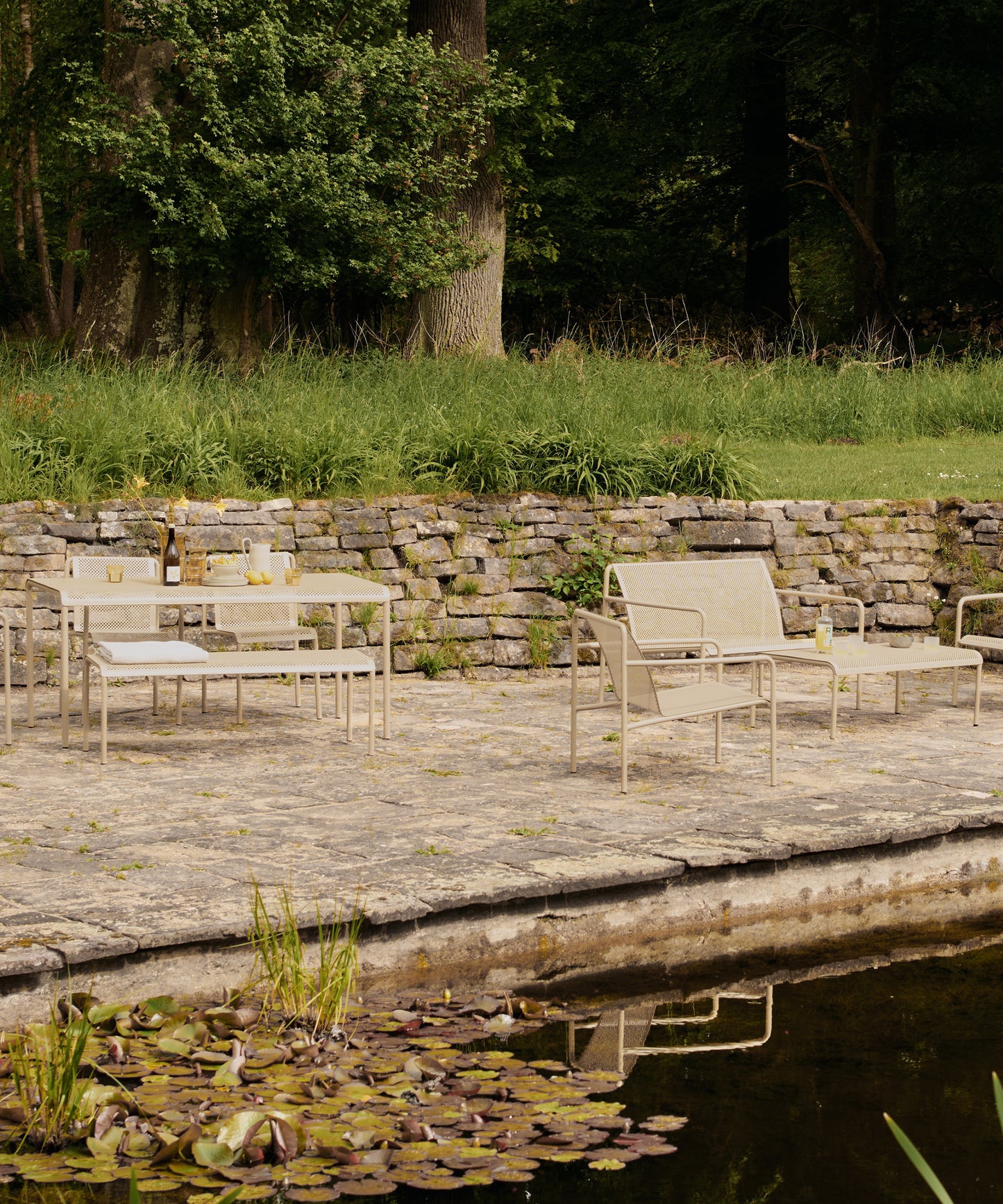 Dapple Lounge Chair with Arms