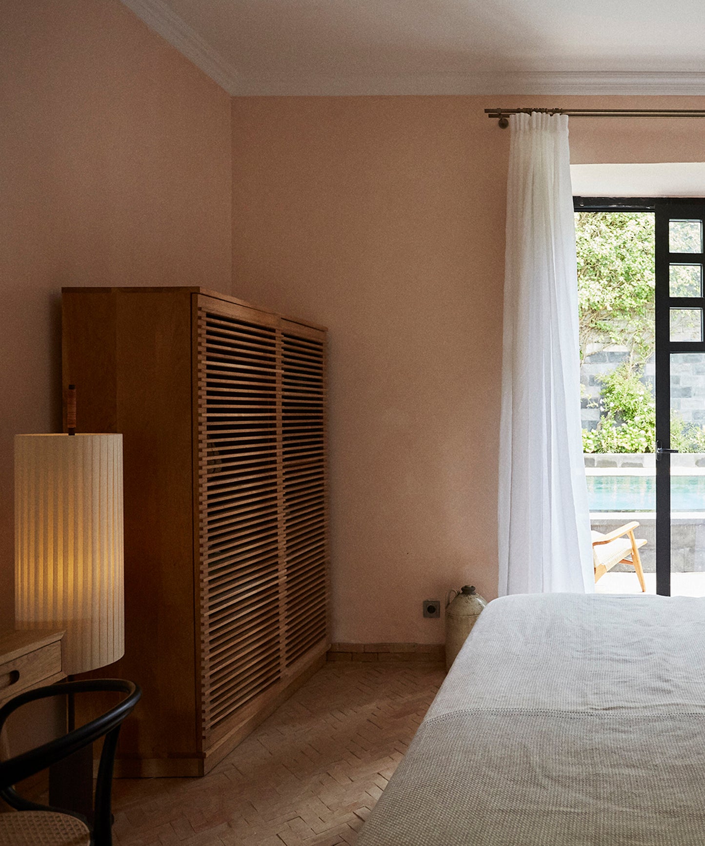 Dorica Floor Lamp