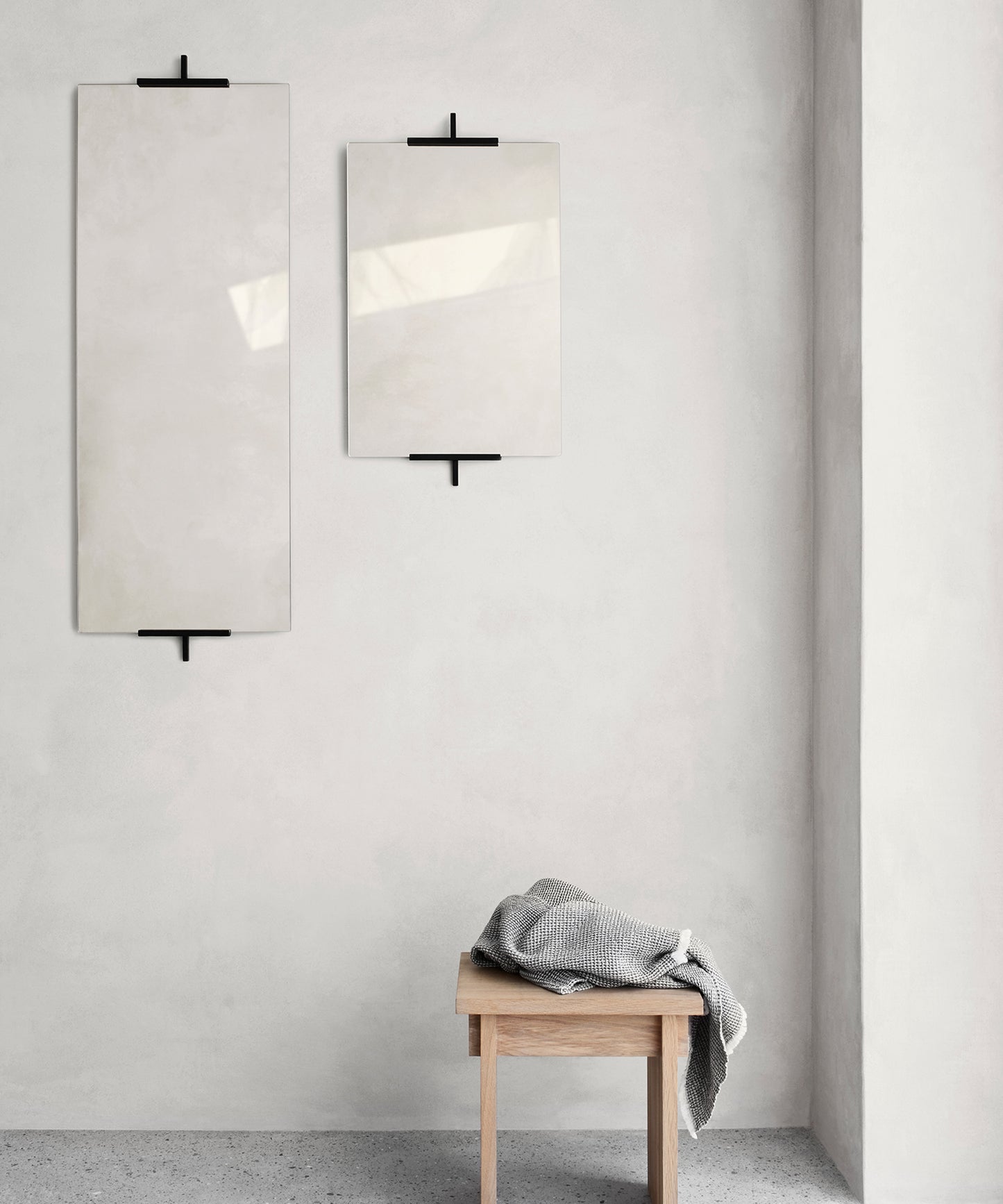 Easel Mirror