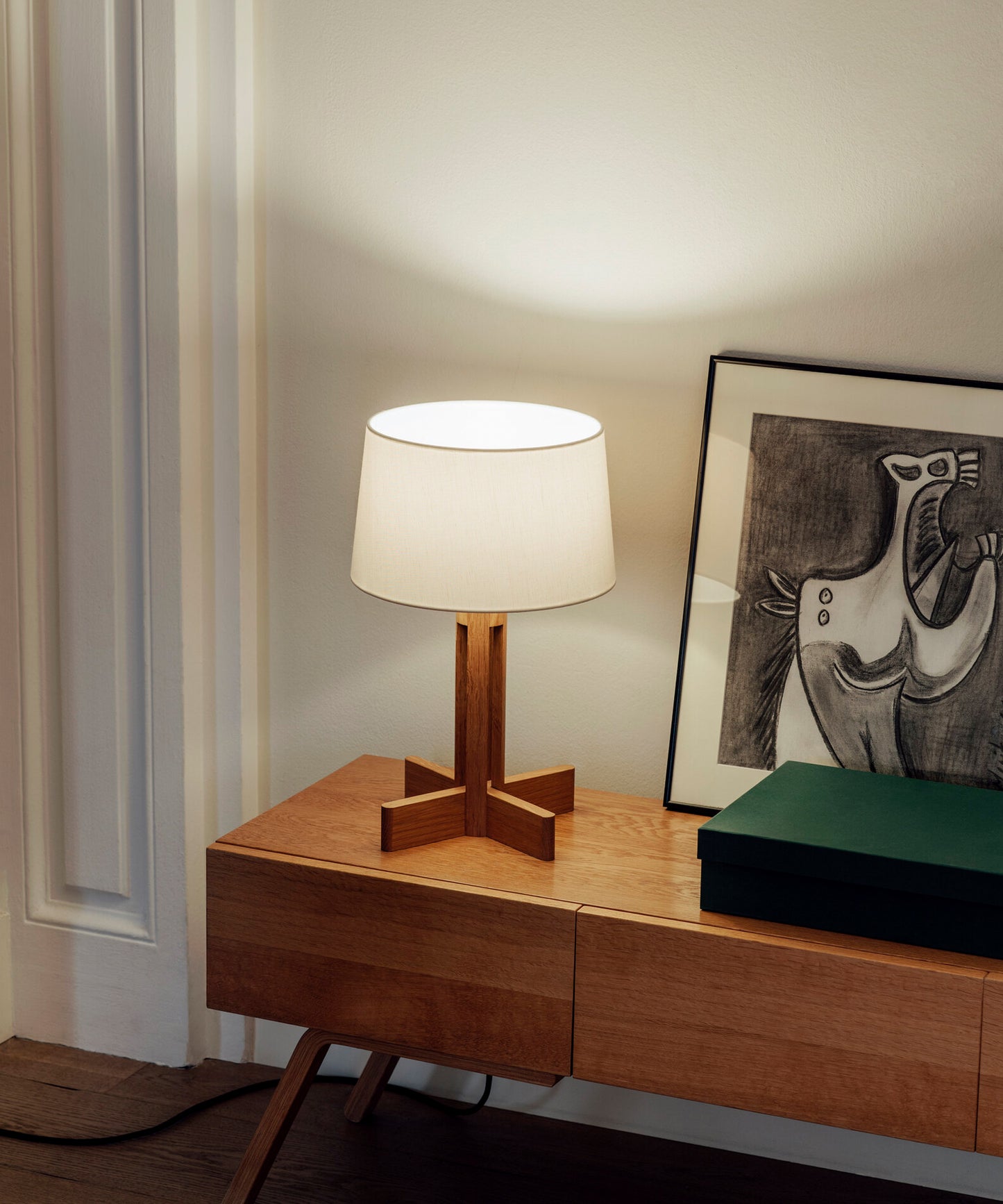 Fad Table Lamp