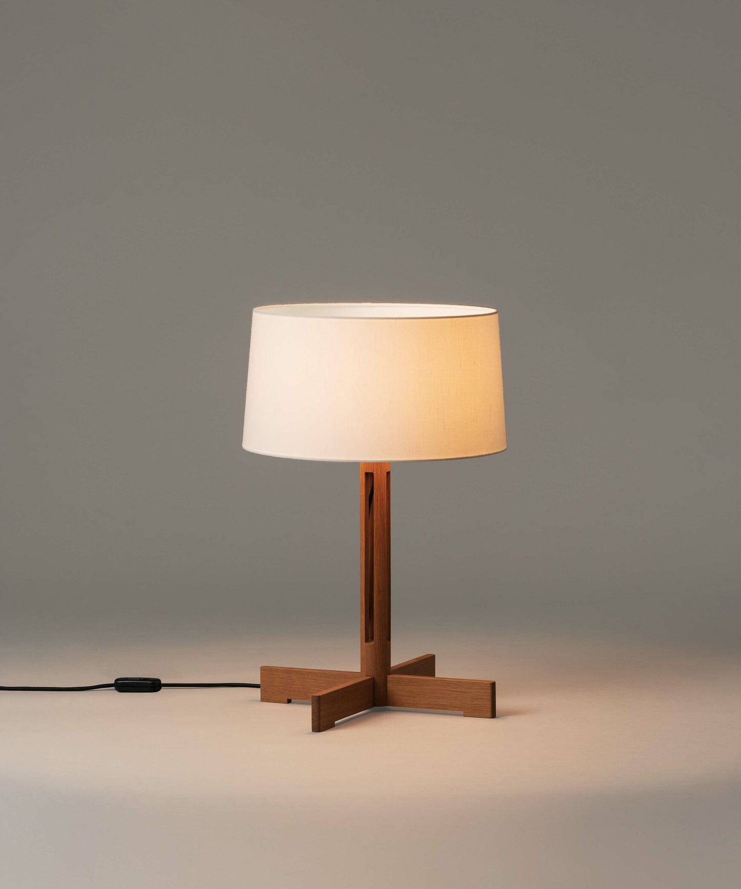 Fad Table Lamp