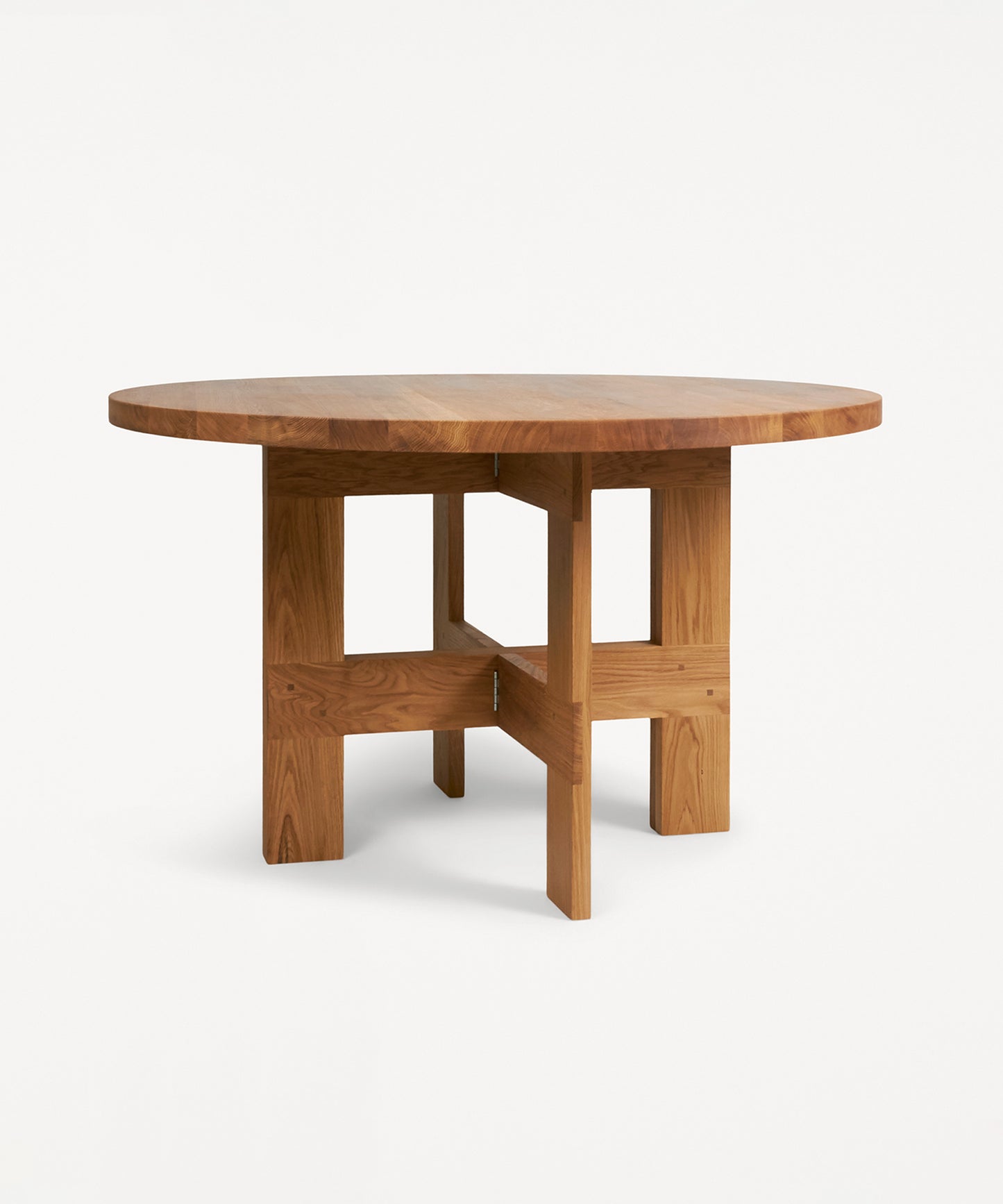 Farmhouse Round Trestle Table