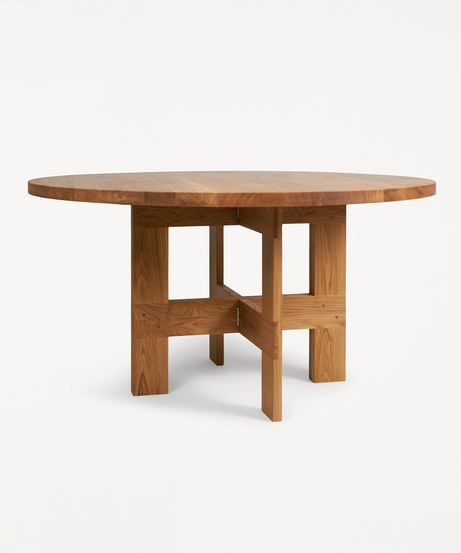 Farmhouse Round Trestle Table