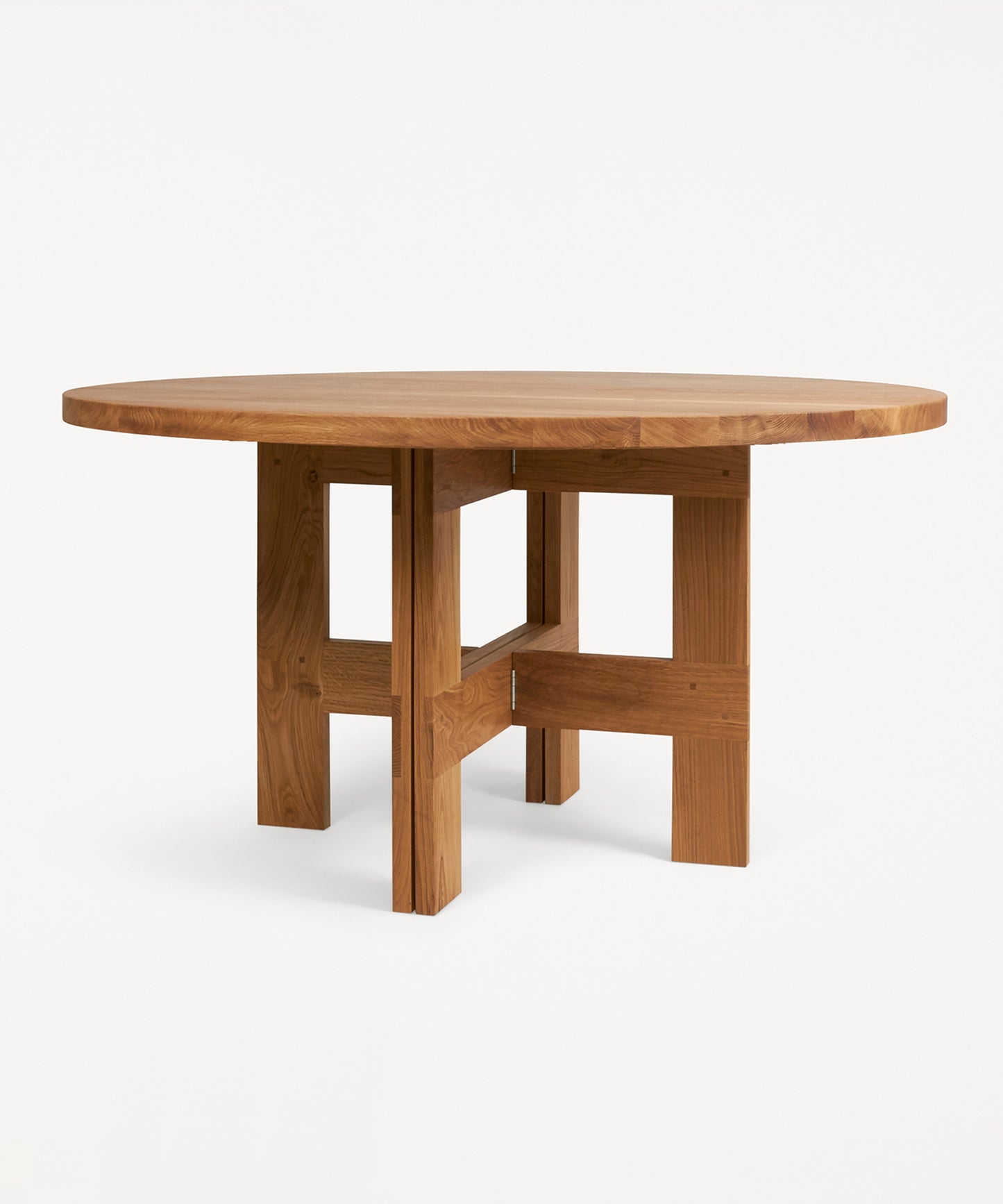 Farmhouse Round Trestle Table