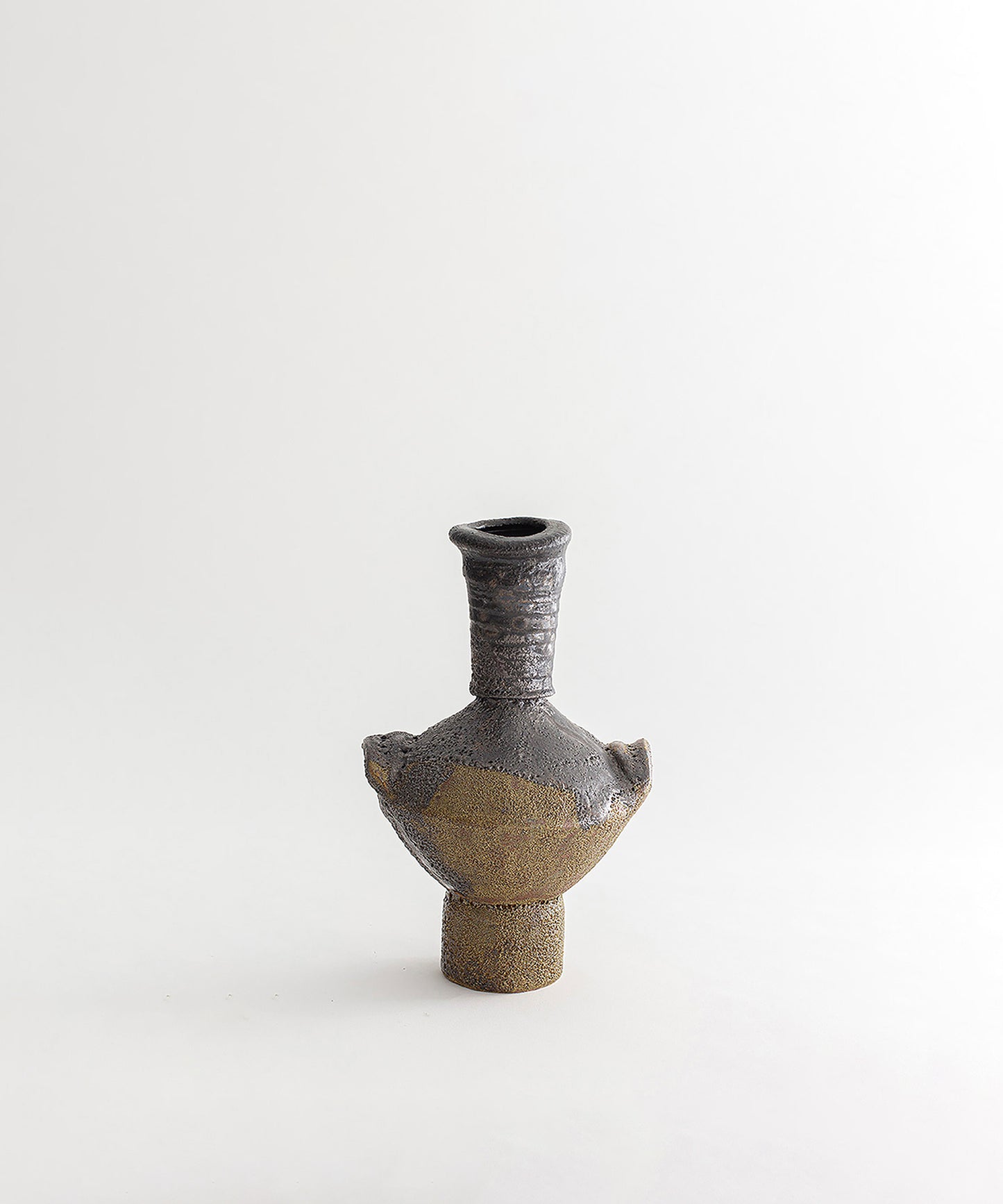 FIG 15 VASE