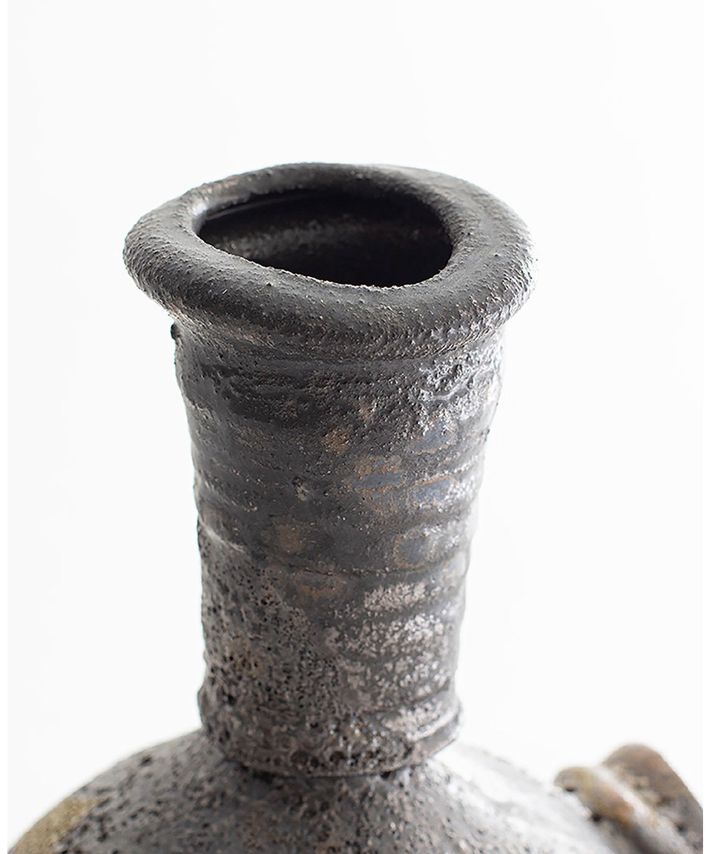 FIG 15 VASE