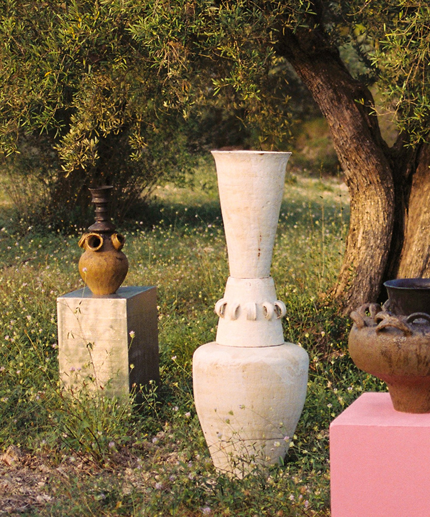 FIG 19 VASE