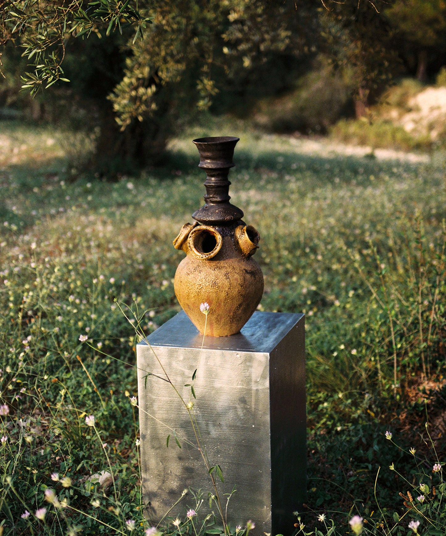 FIG 19 VASE