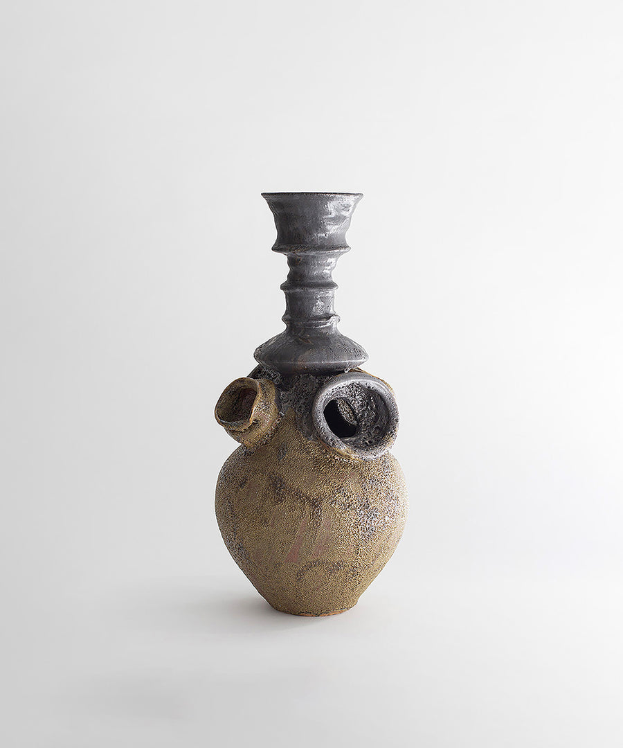 FIG 19 VASE