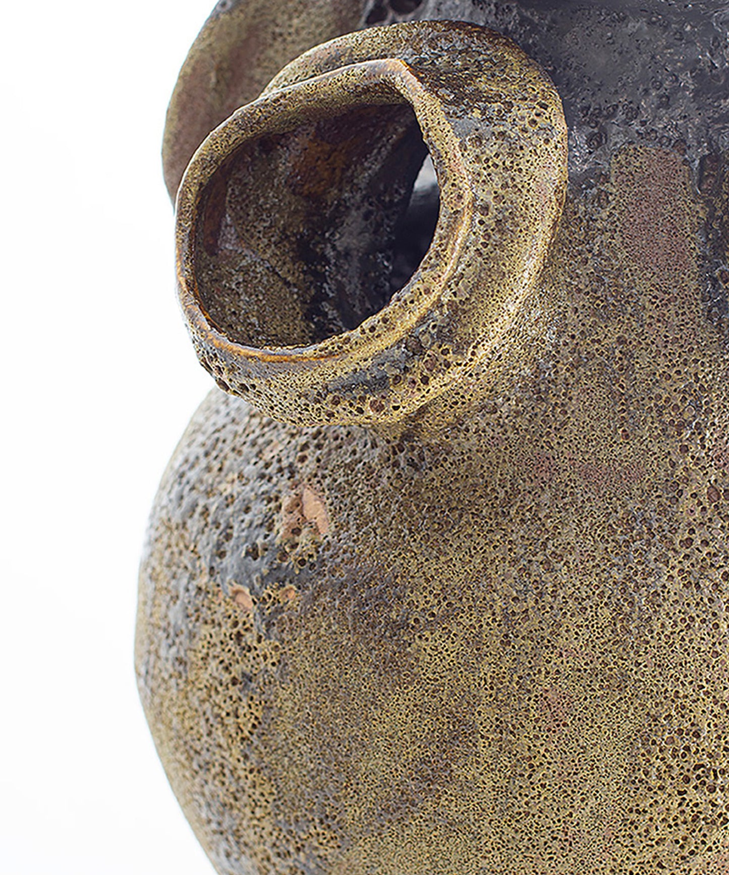 FIG 19 VASE